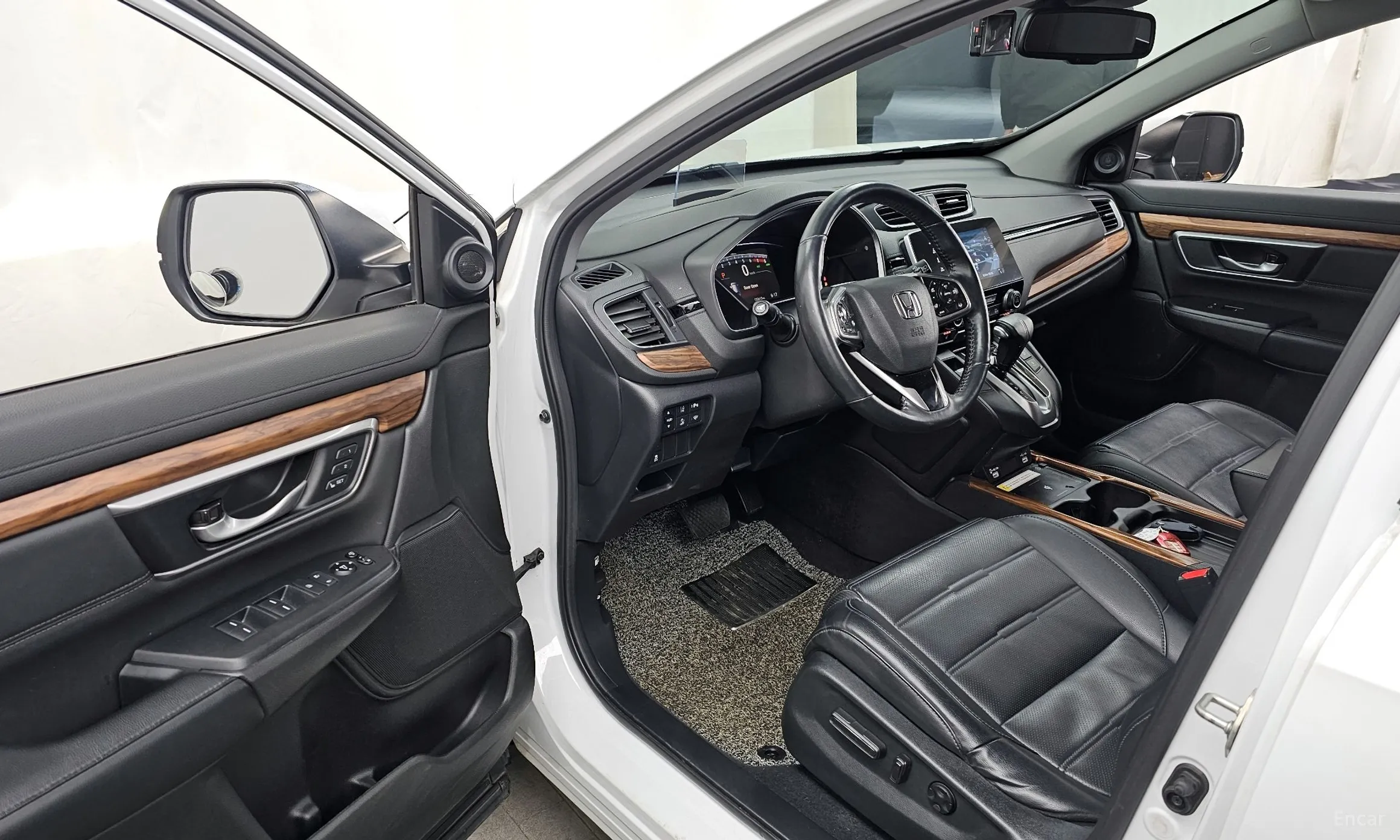 Honda CR-V 5th generation превью 10