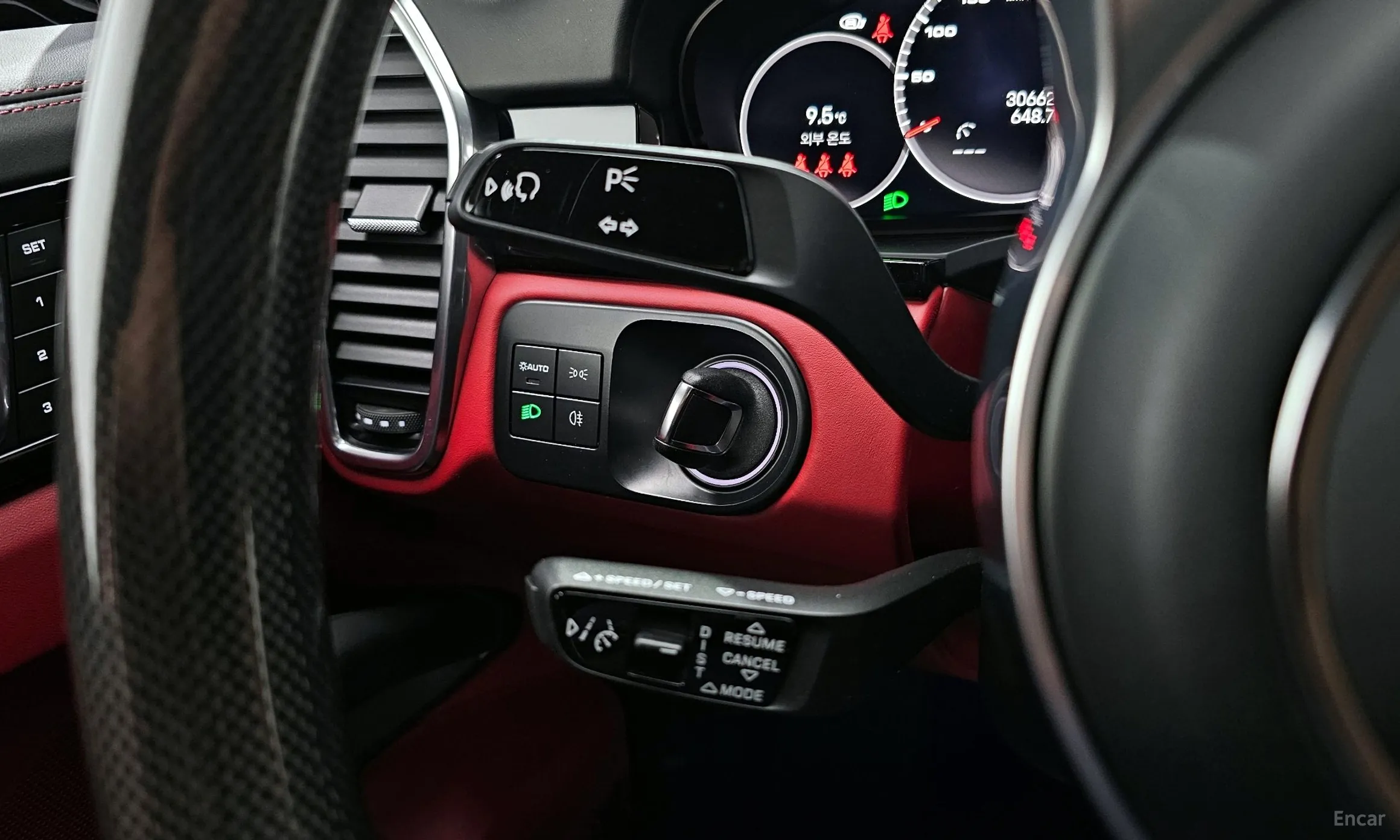 Porsche Cayenne (PO536) превью 17