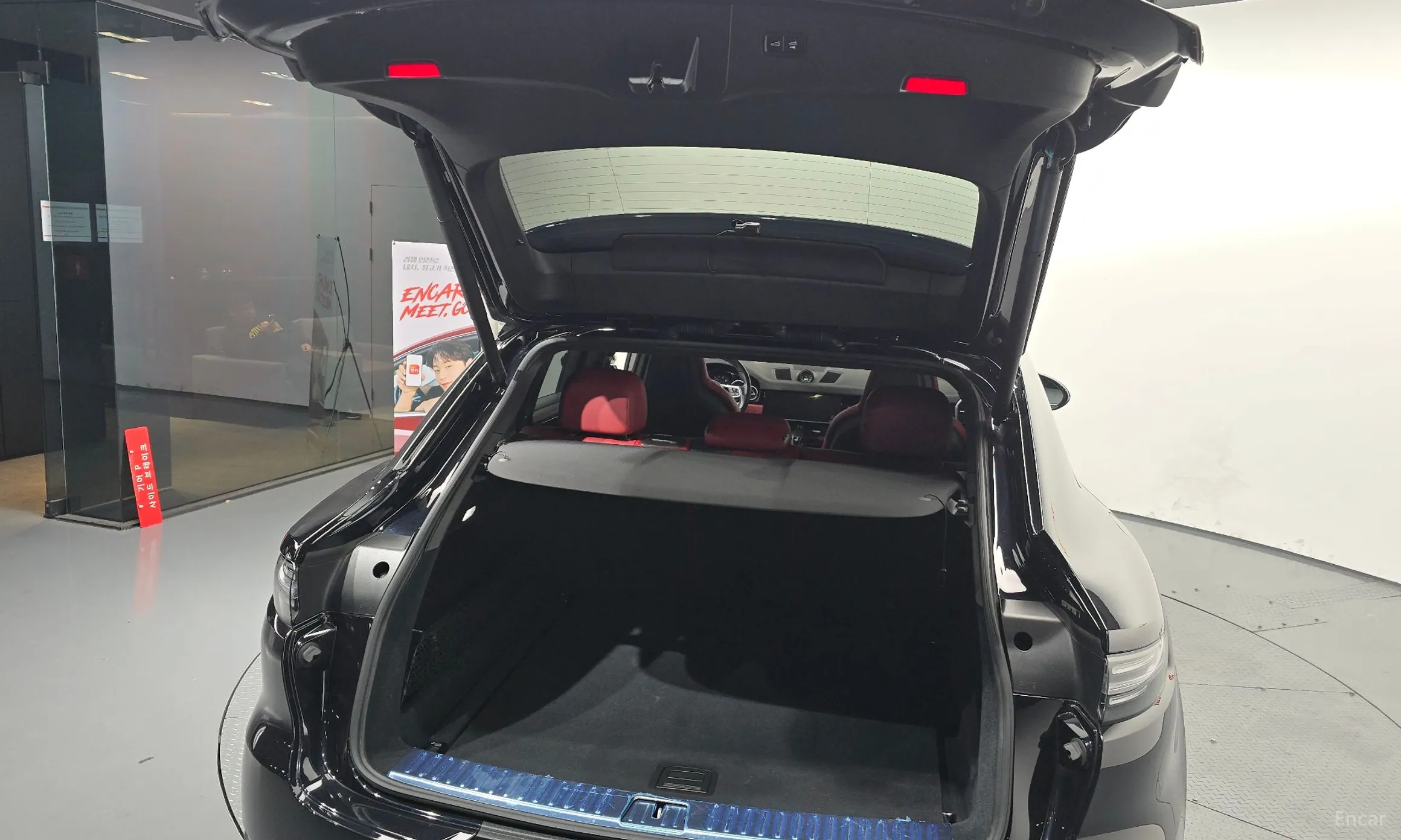Porsche Cayenne (PO536) превью 20