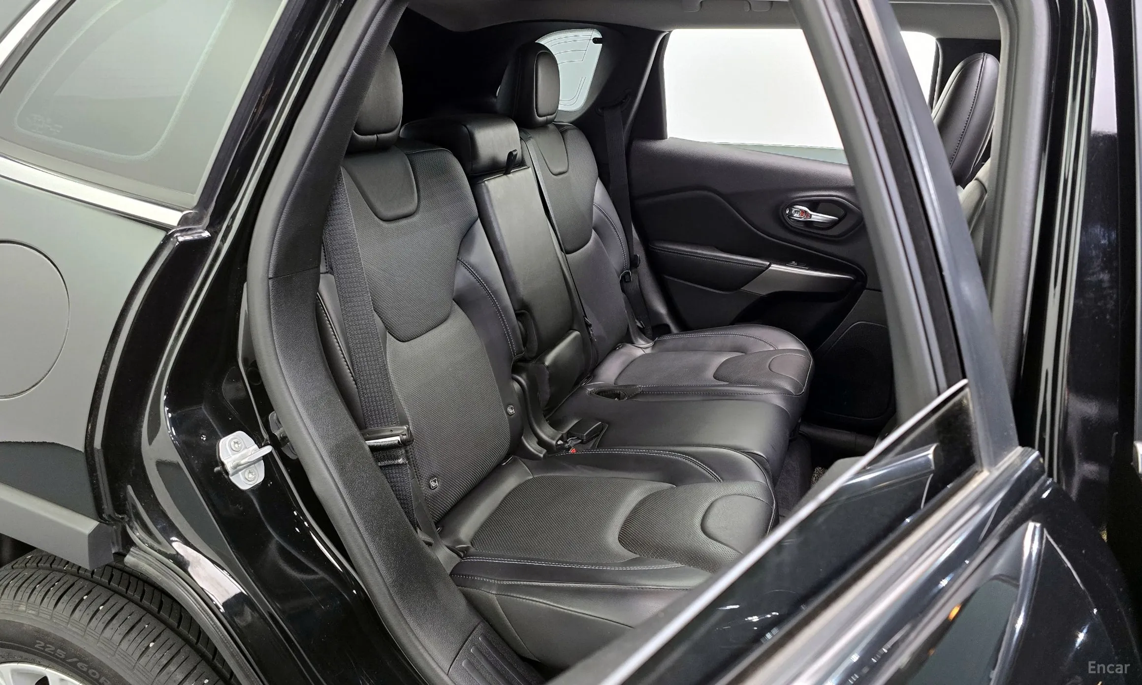 Jeep Cherokee (KL) превью 12