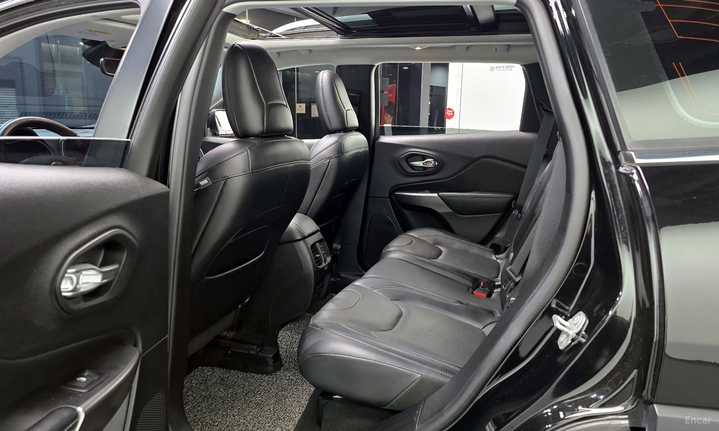 Jeep Cherokee (KL) превью 13