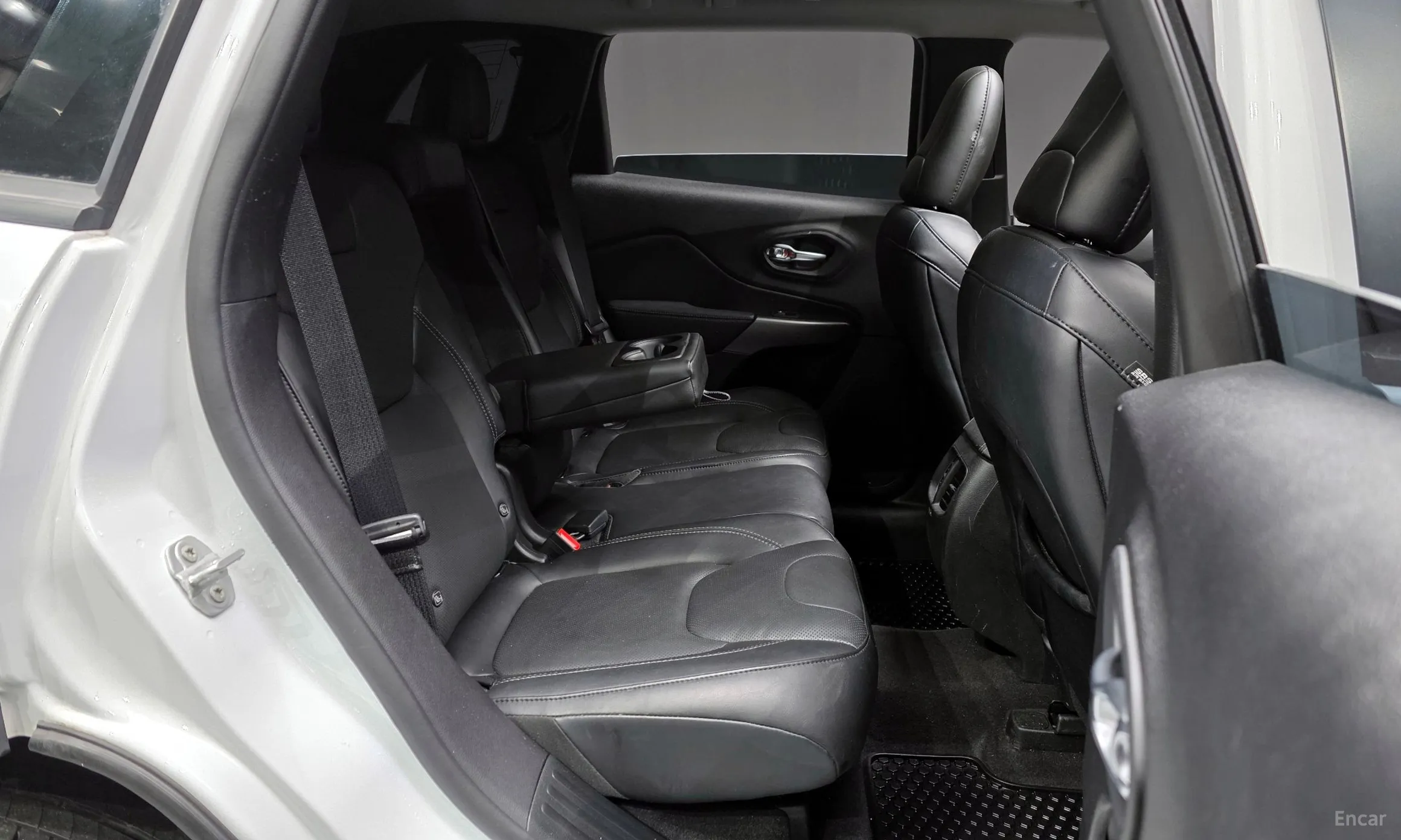 Jeep Cherokee (KL) превью 12