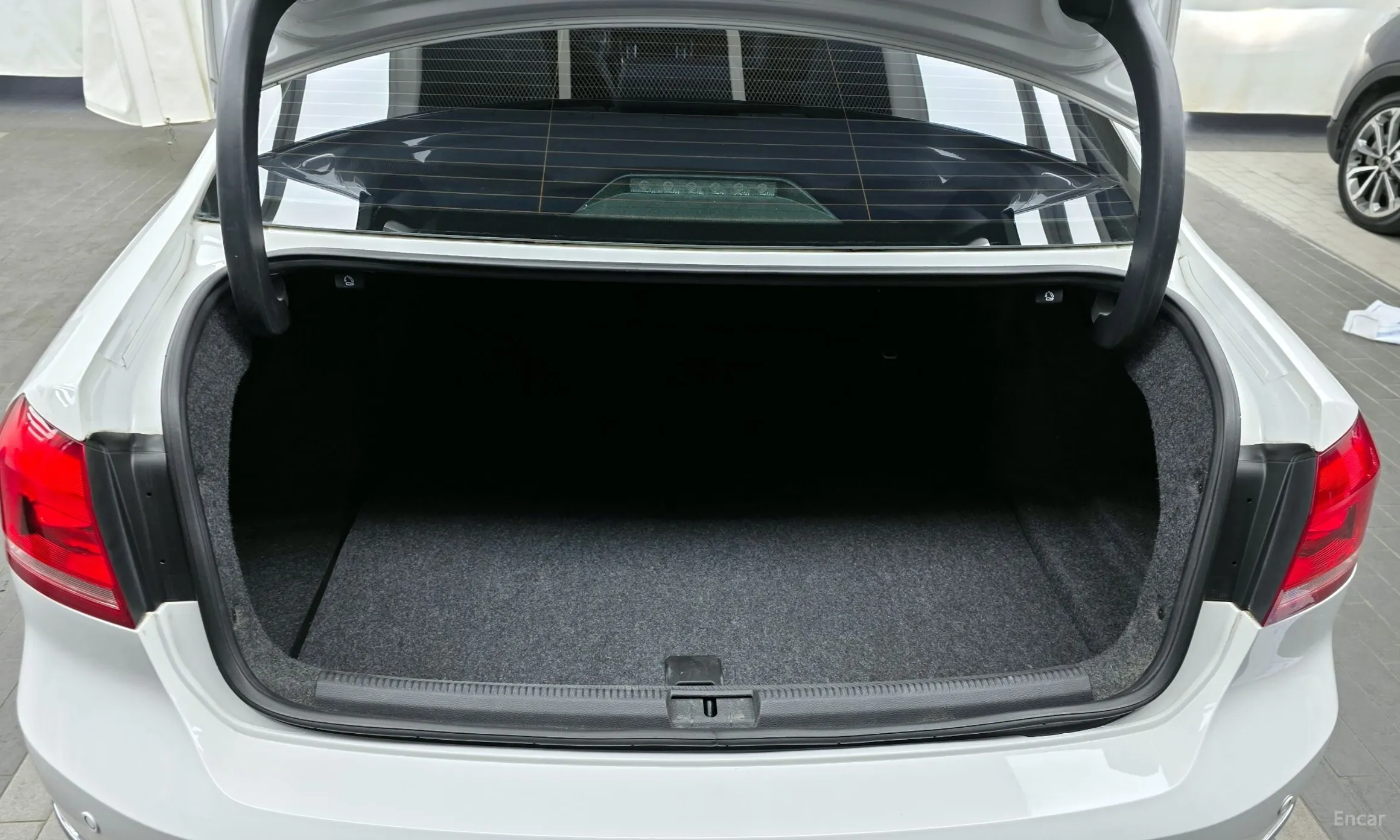 Volkswagen The New Passat превью 20