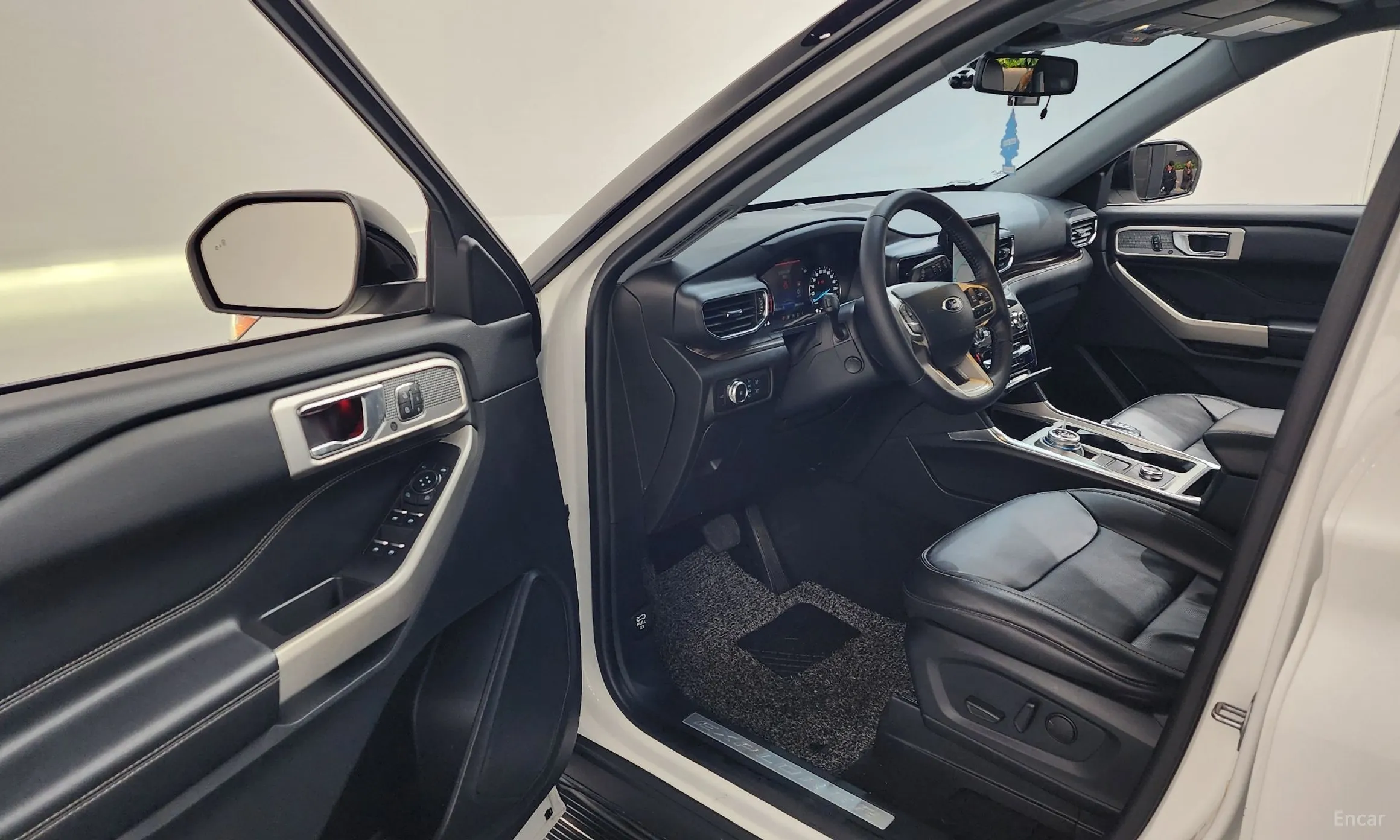 Ford Explorer 6th Generation превью 10