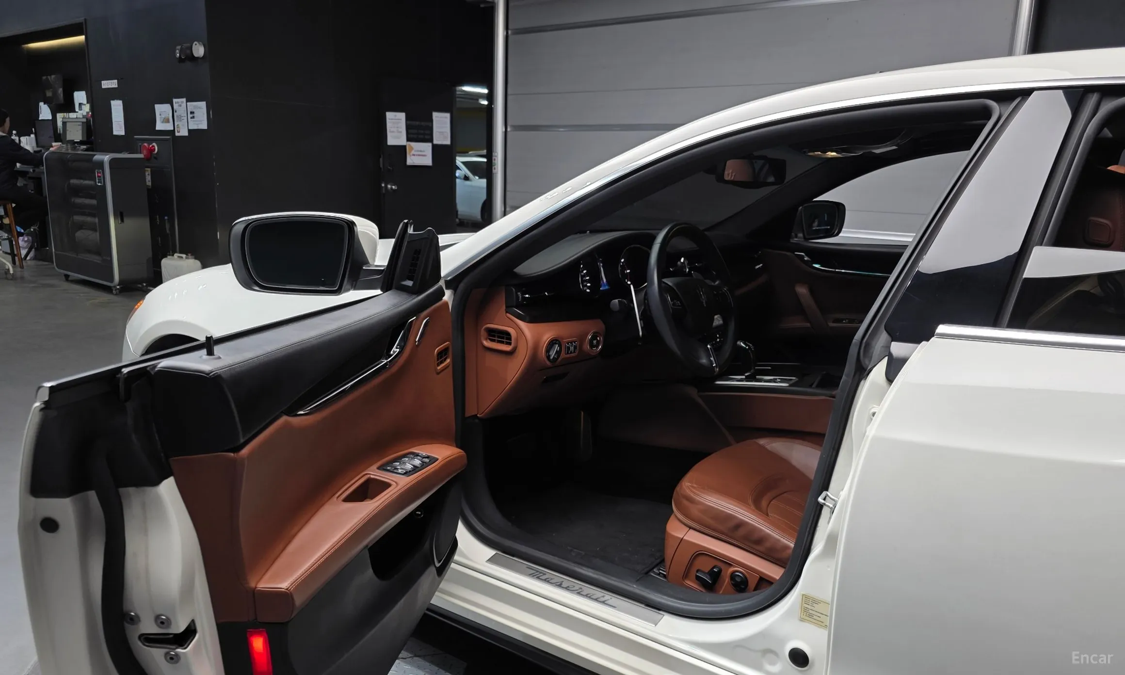 Maserati Quattroporte превью 11