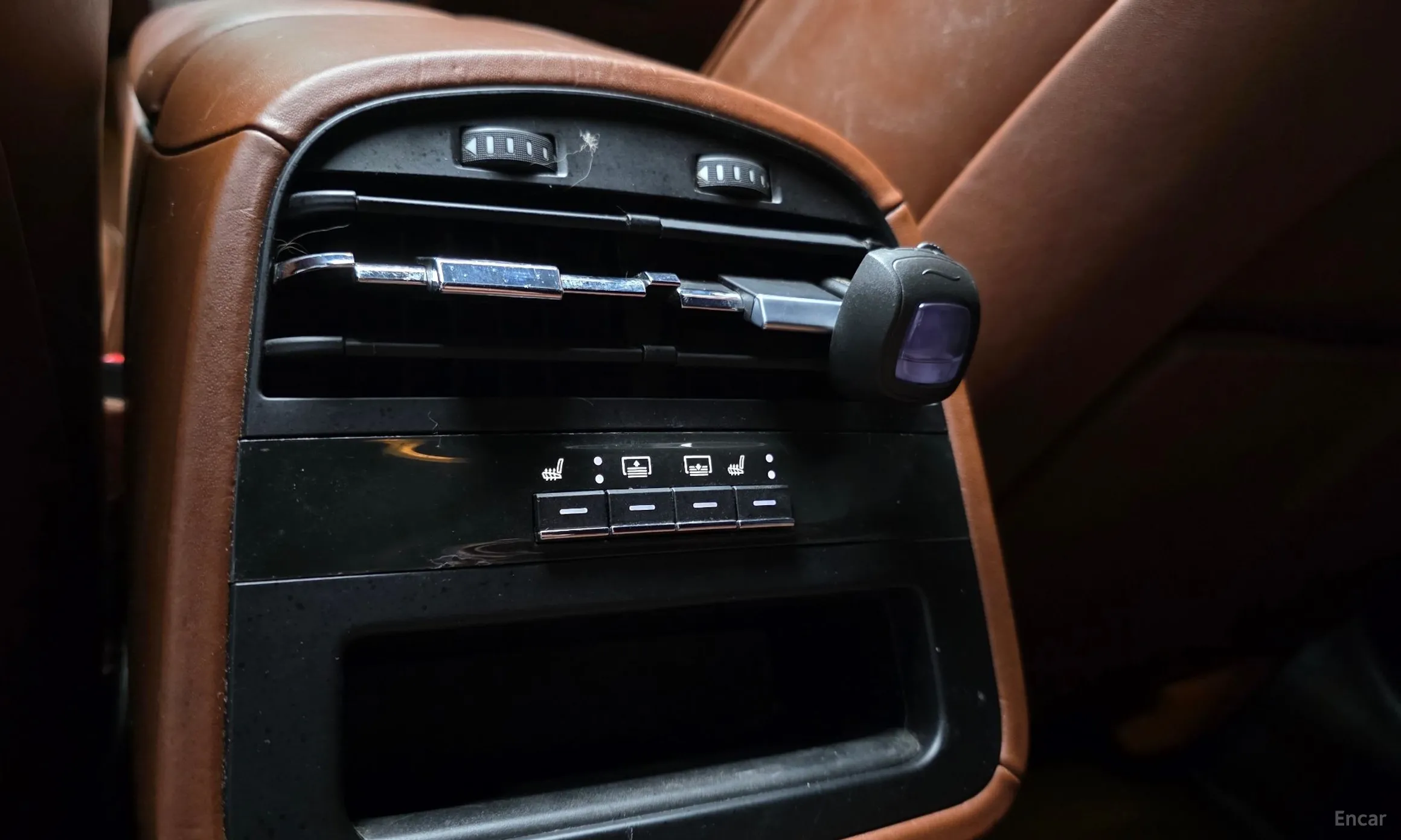 Maserati Quattroporte превью 18