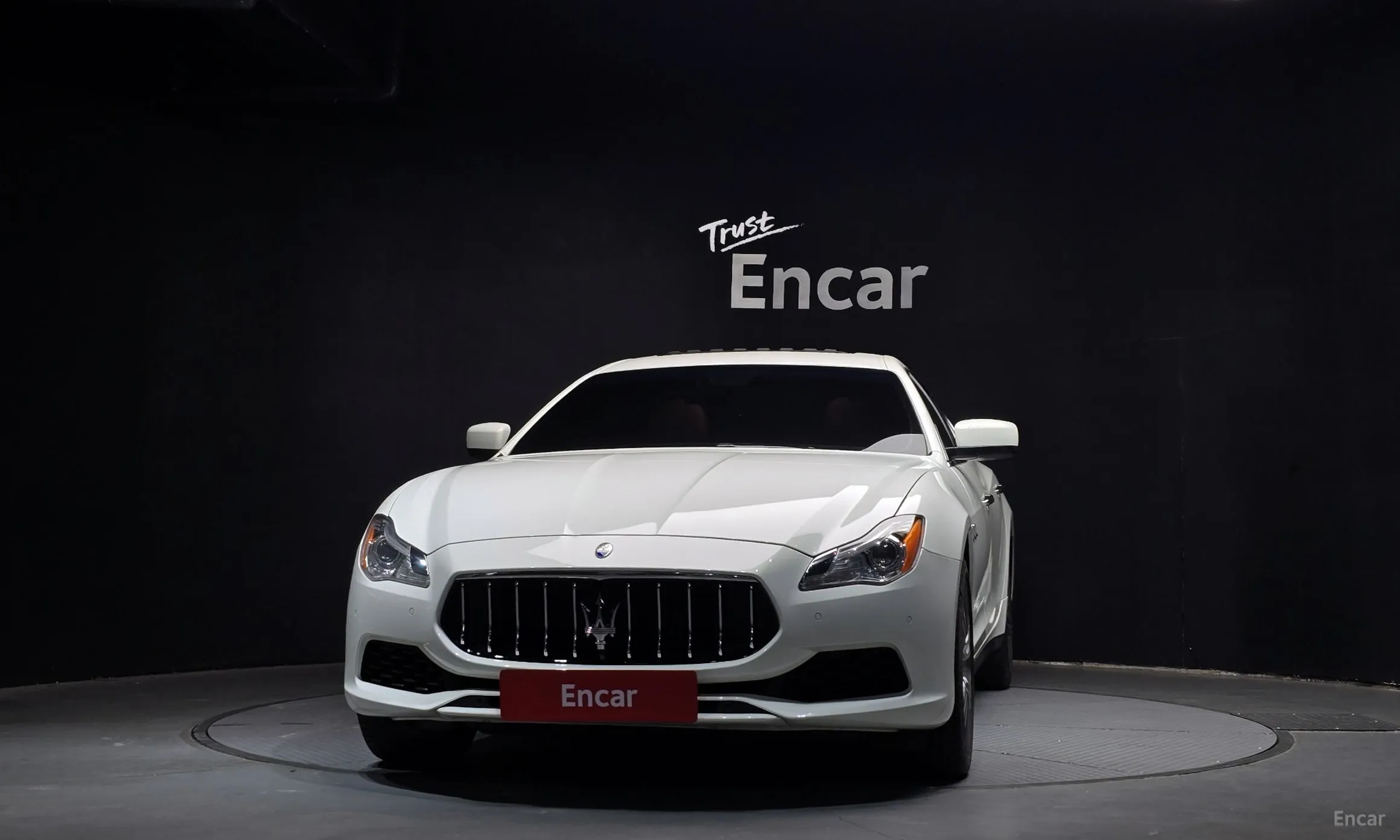 Maserati Quattroporte превью 3