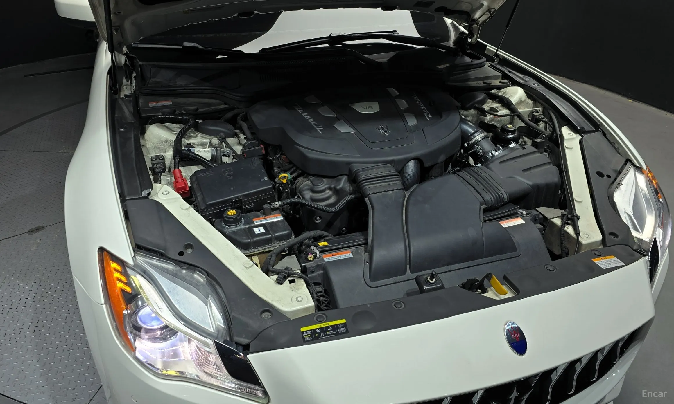 Maserati Quattroporte превью 6