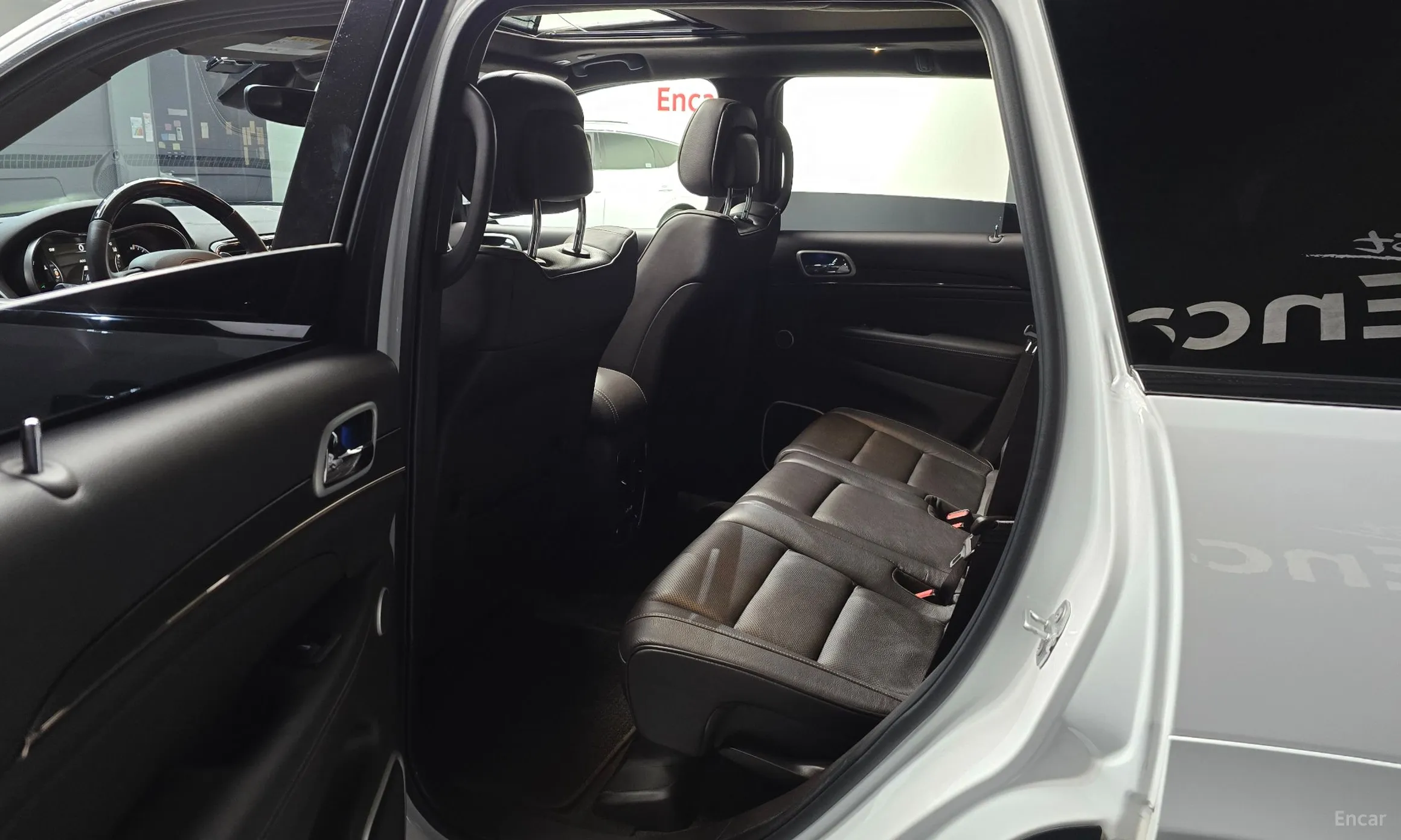 Jeep Grand Cherokee превью 11