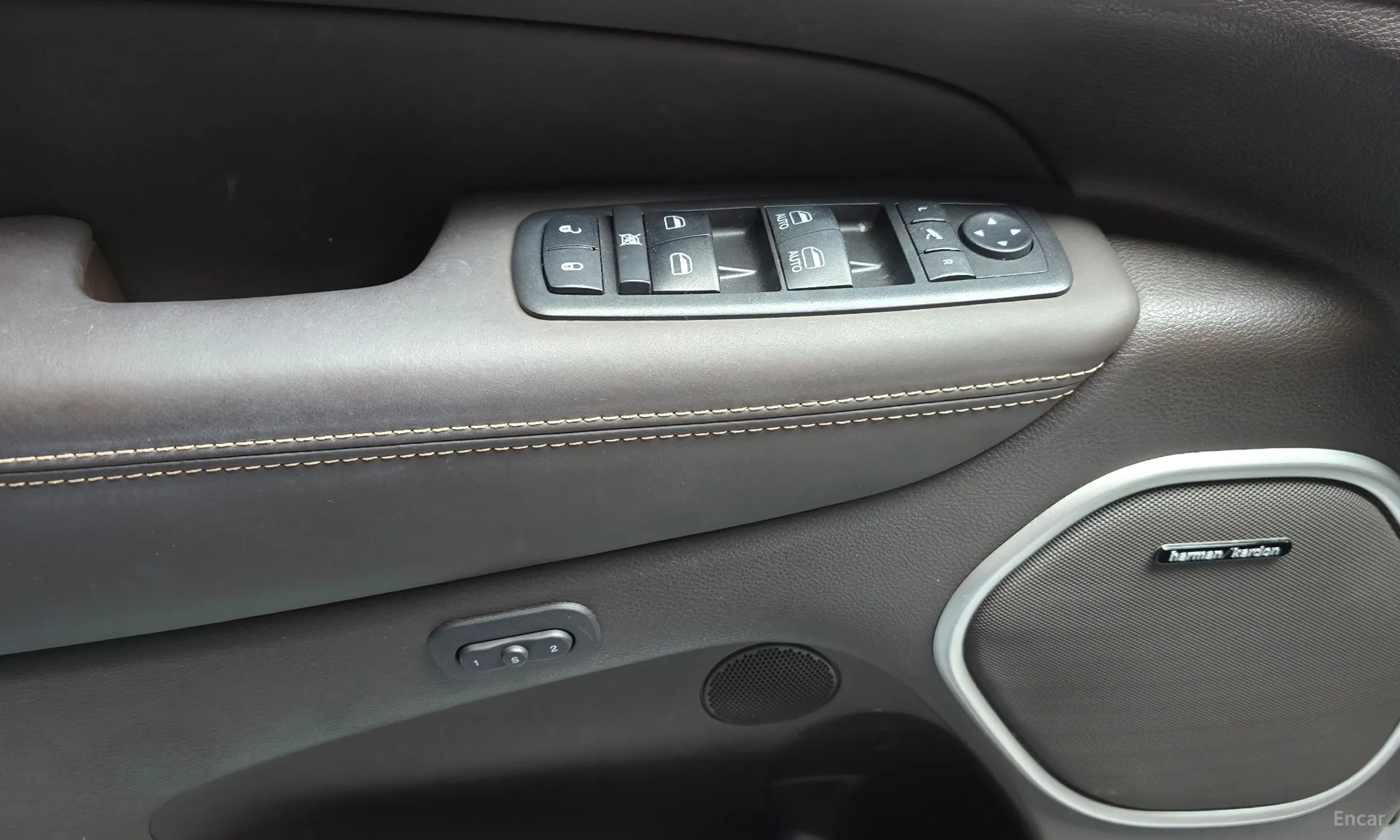 Jeep Grand Cherokee превью 14