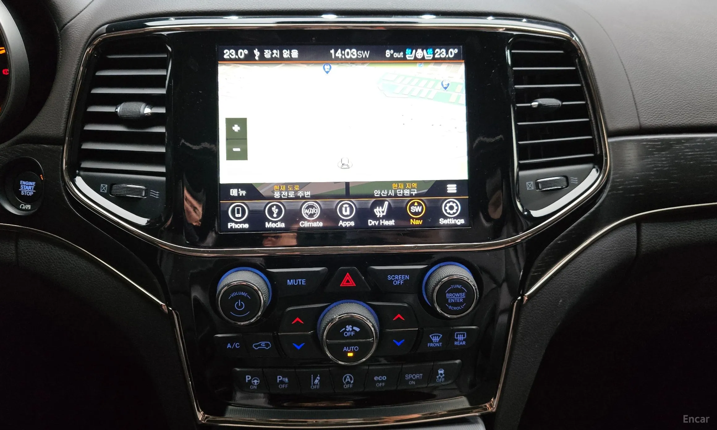 Jeep Grand Cherokee превью 15