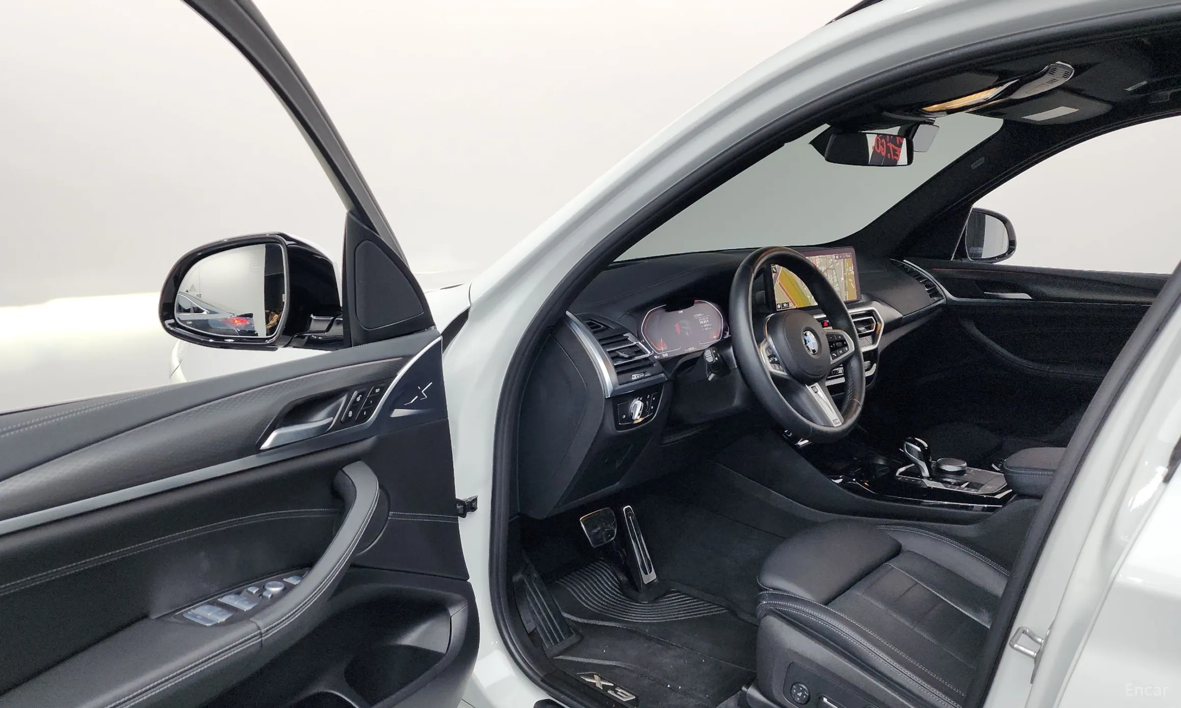 BMW X3 (G01) превью 10
