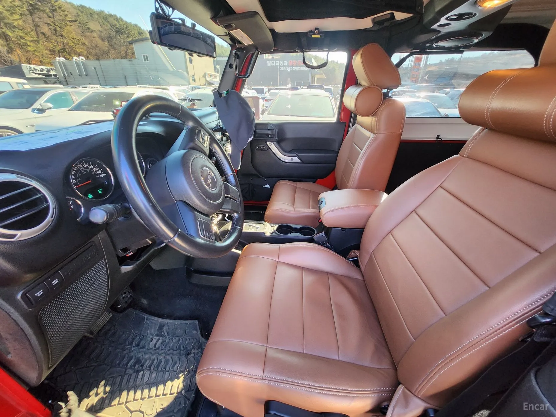 Jeep Wrangler (JK) превью 10