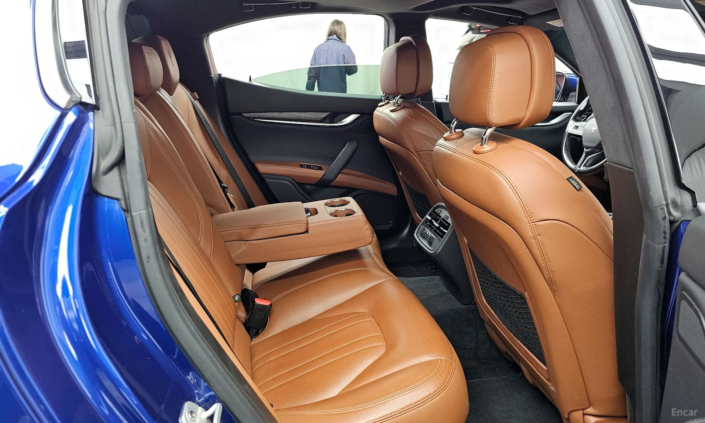 Maserati Ghibli превью 12