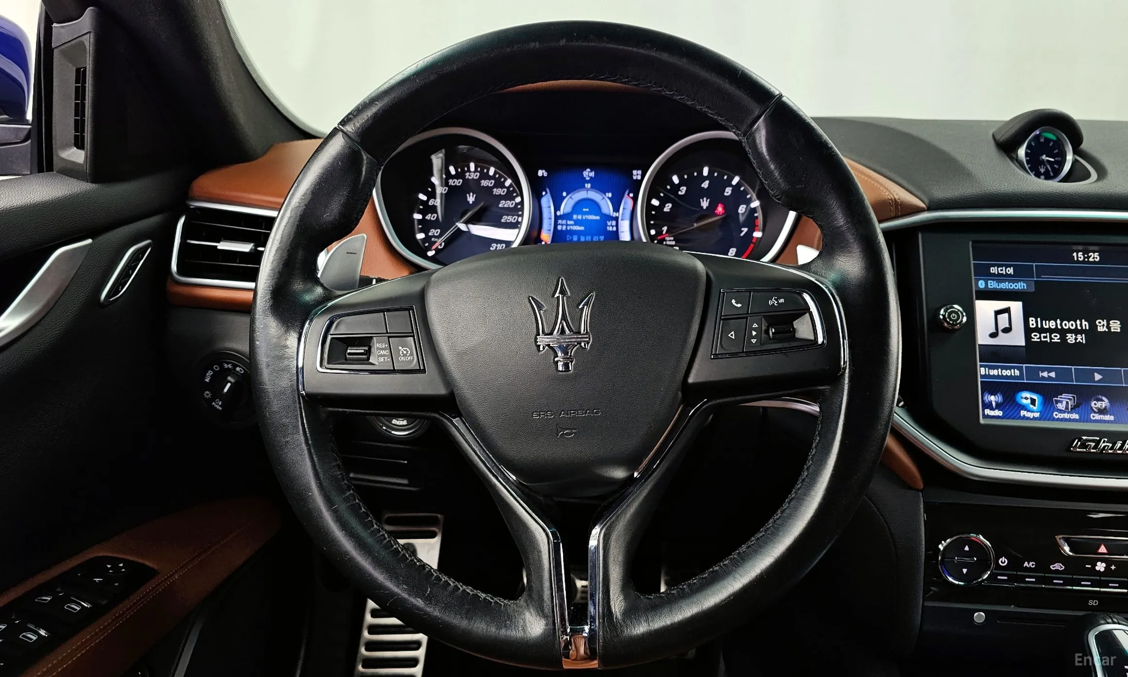 Maserati Ghibli превью 13