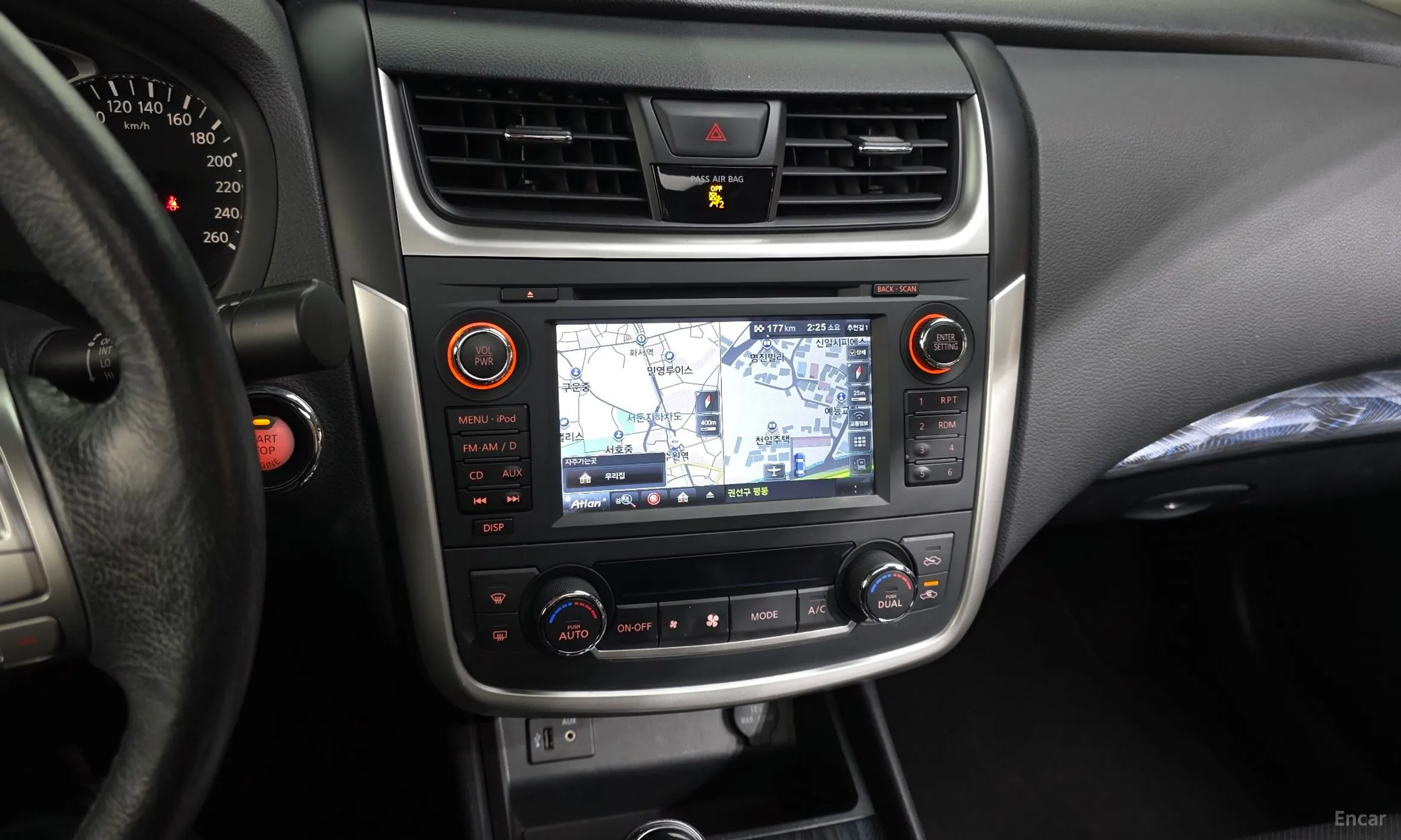 Nissan Altima превью 15