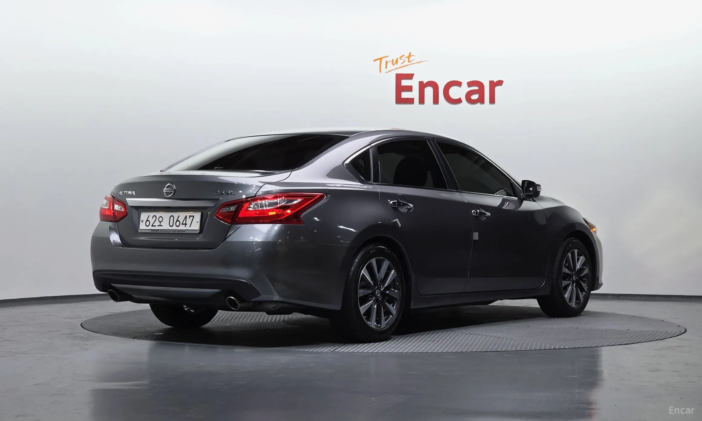 Nissan Altima превью 2