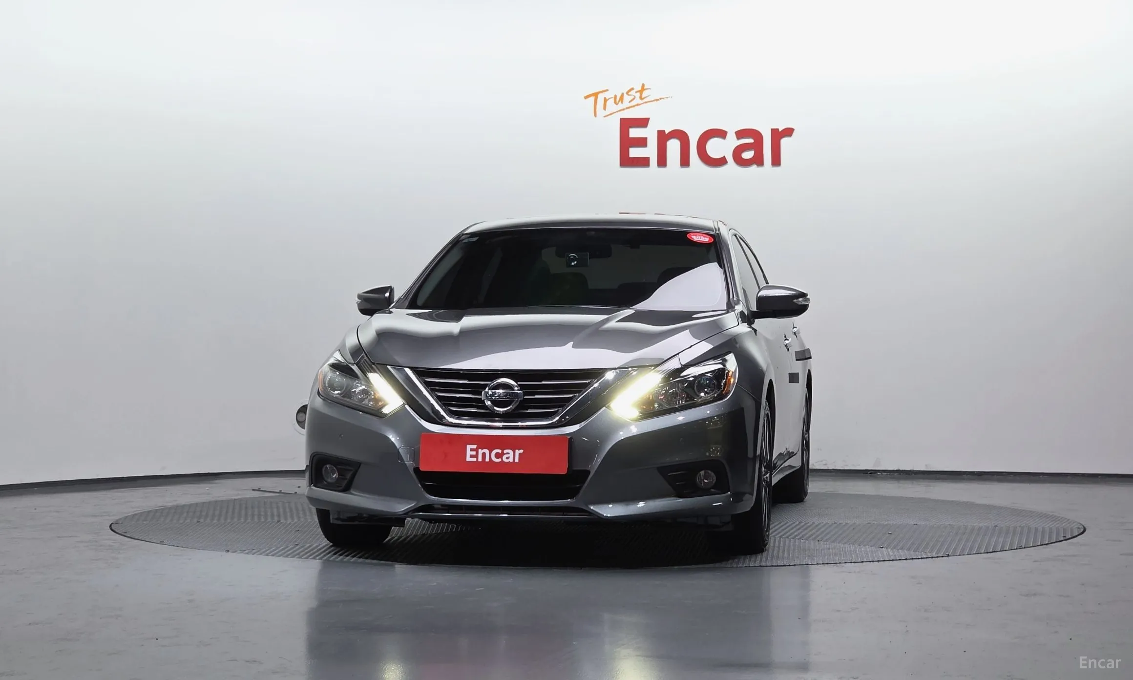 Nissan Altima превью 3