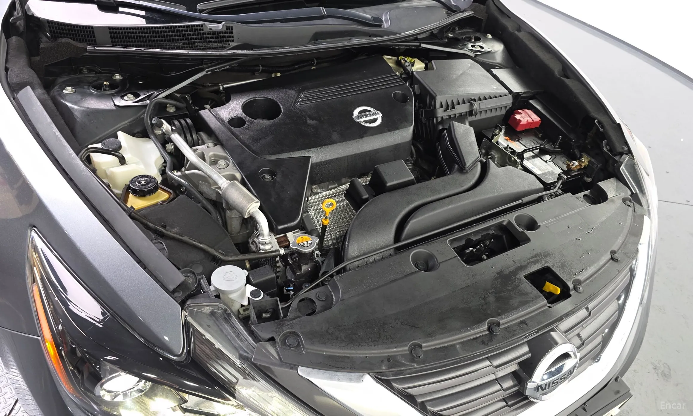Nissan Altima превью 6