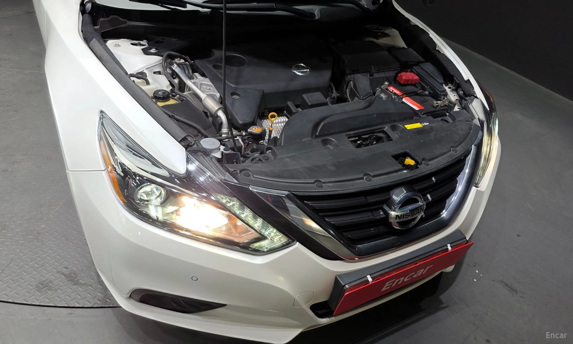 Nissan Altima превью 6
