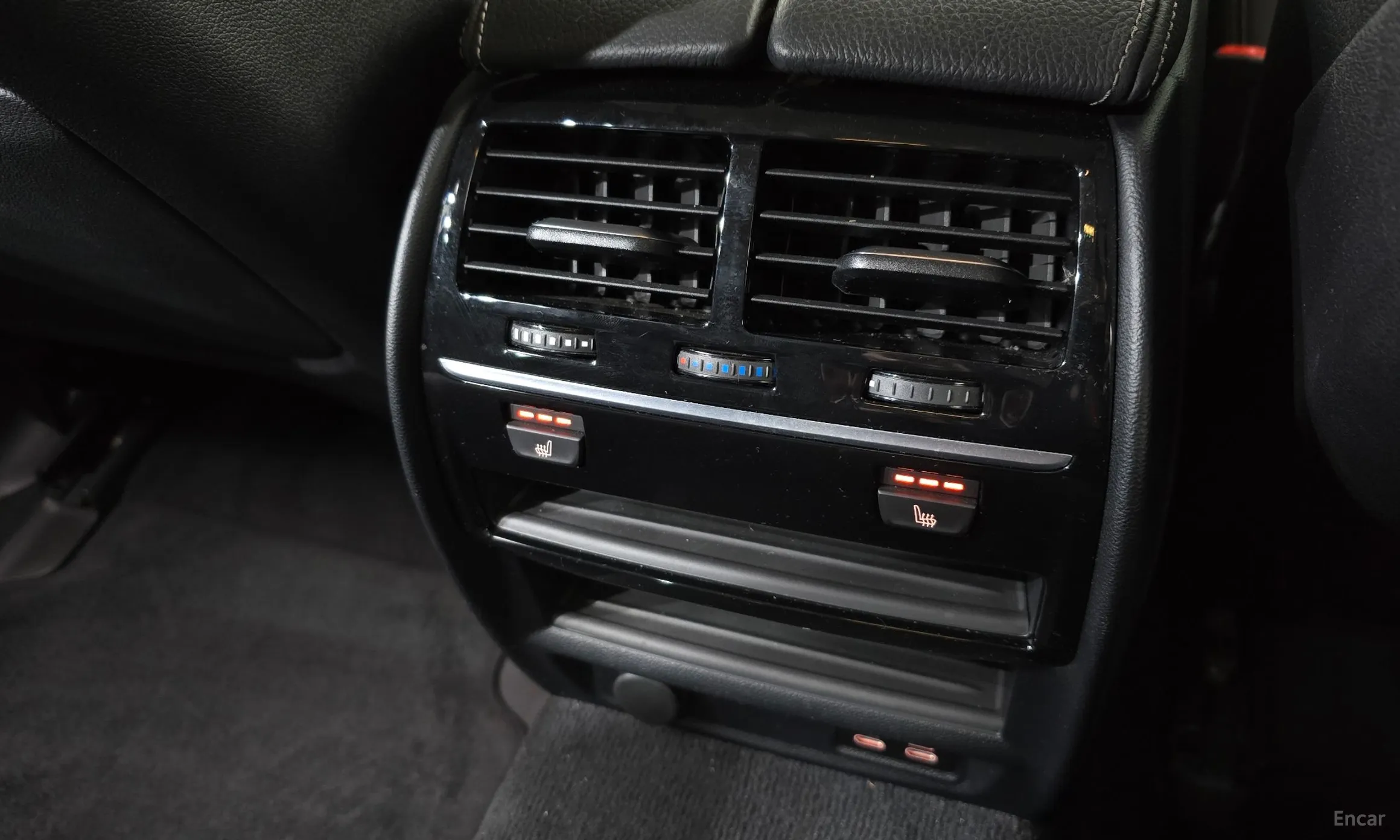 BMW 5 Series (G30) превью 18