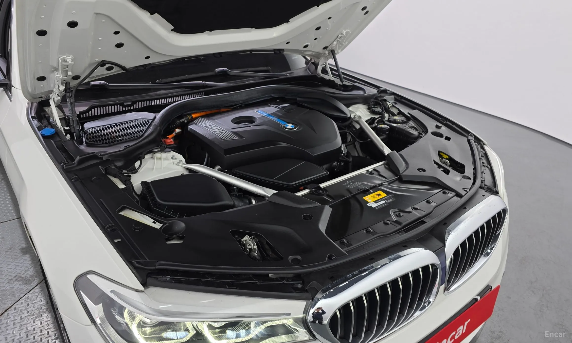 BMW 5 Series (G30) превью 6