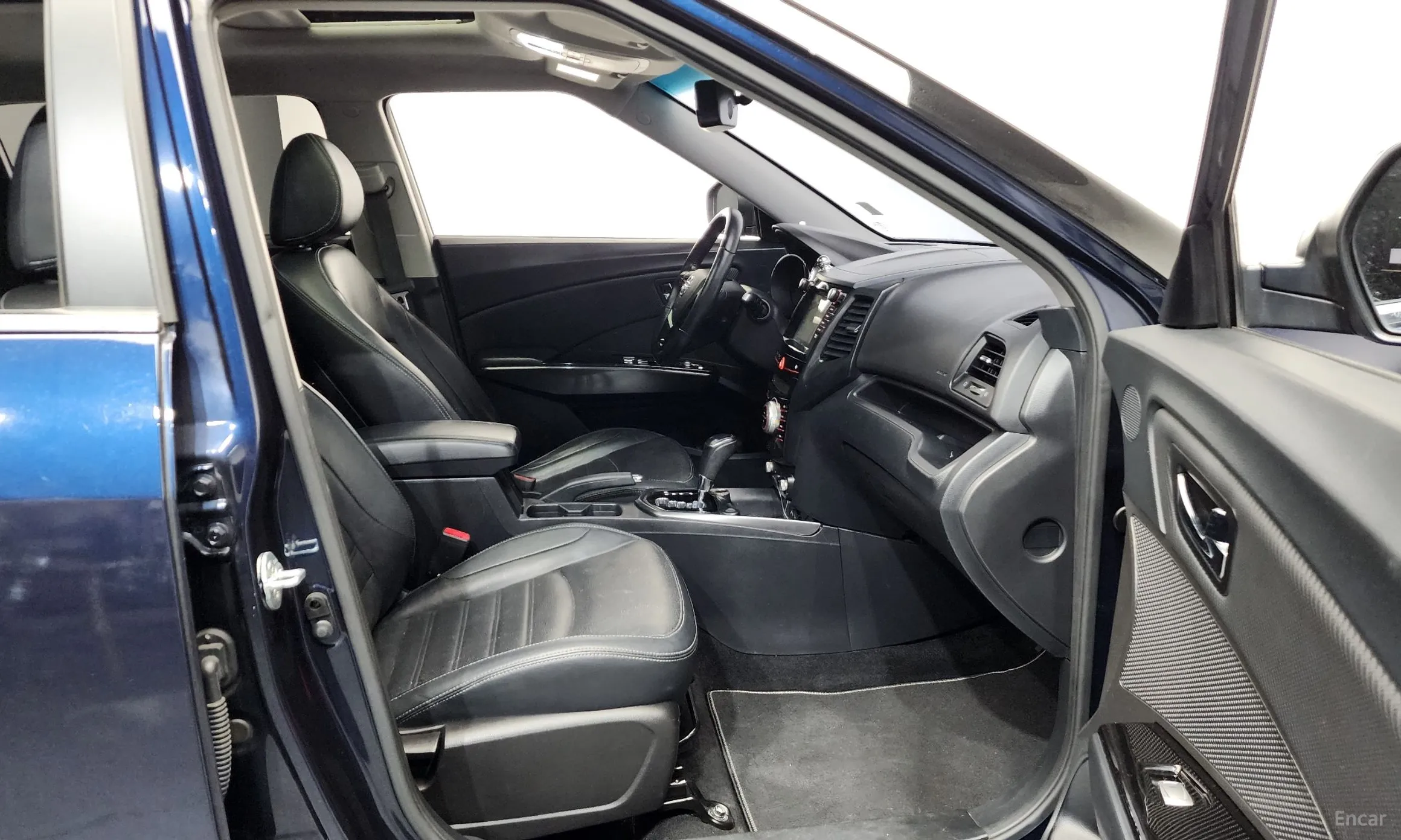 KG Mobility (SsangYong) Tivoli Air превью 11