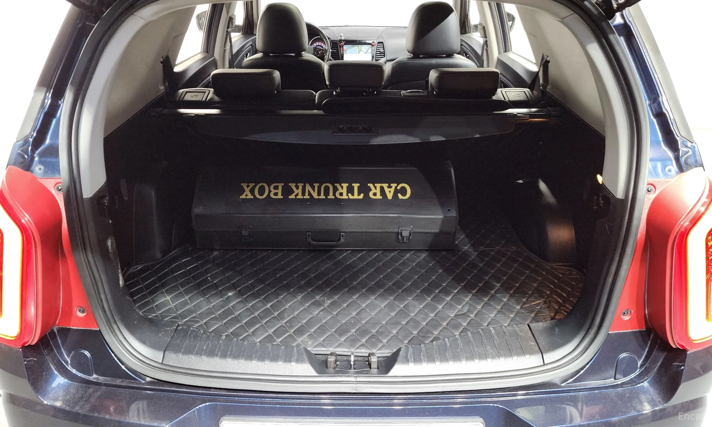 KG Mobility (SsangYong) Tivoli Air превью 20