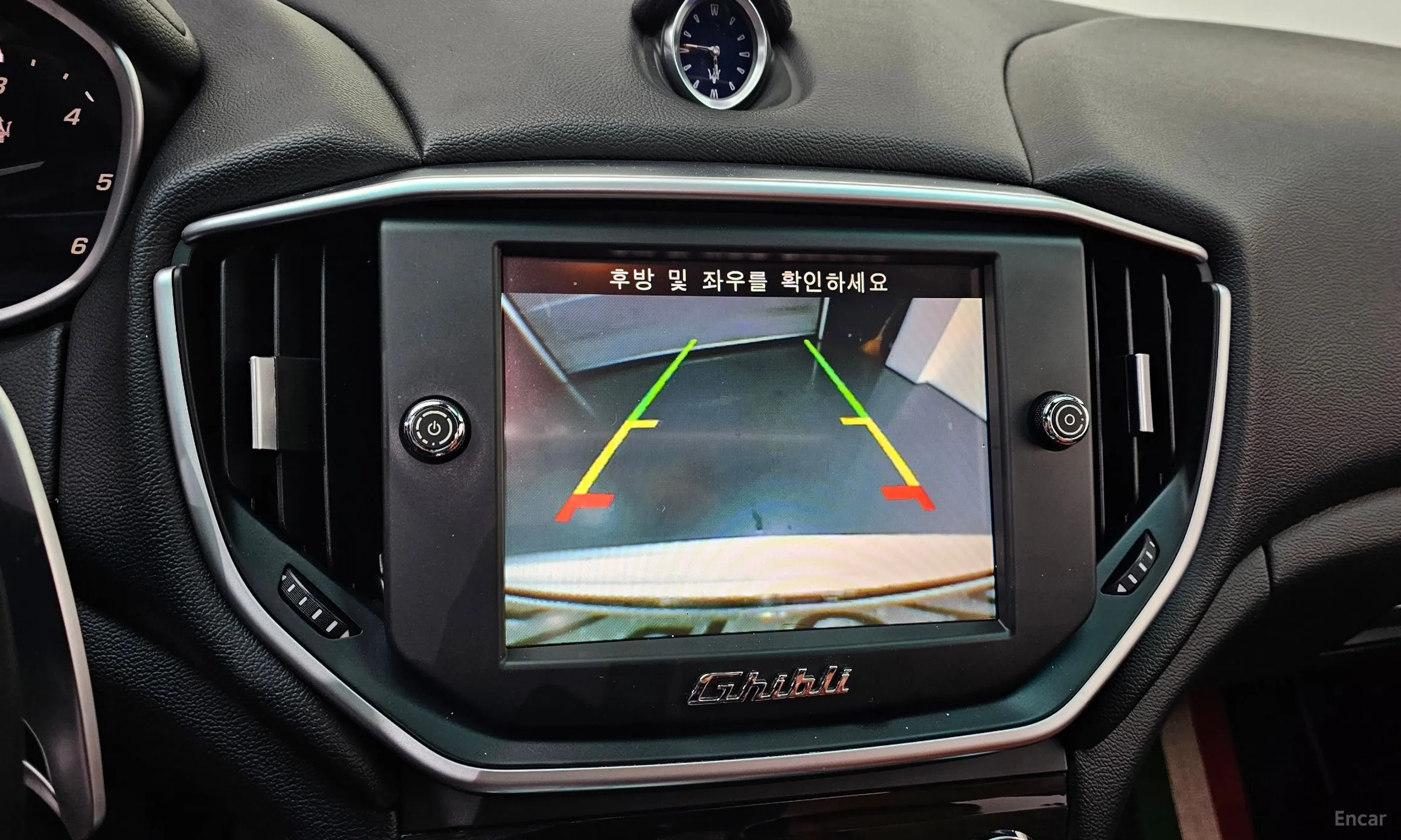 Maserati Ghibli превью 15