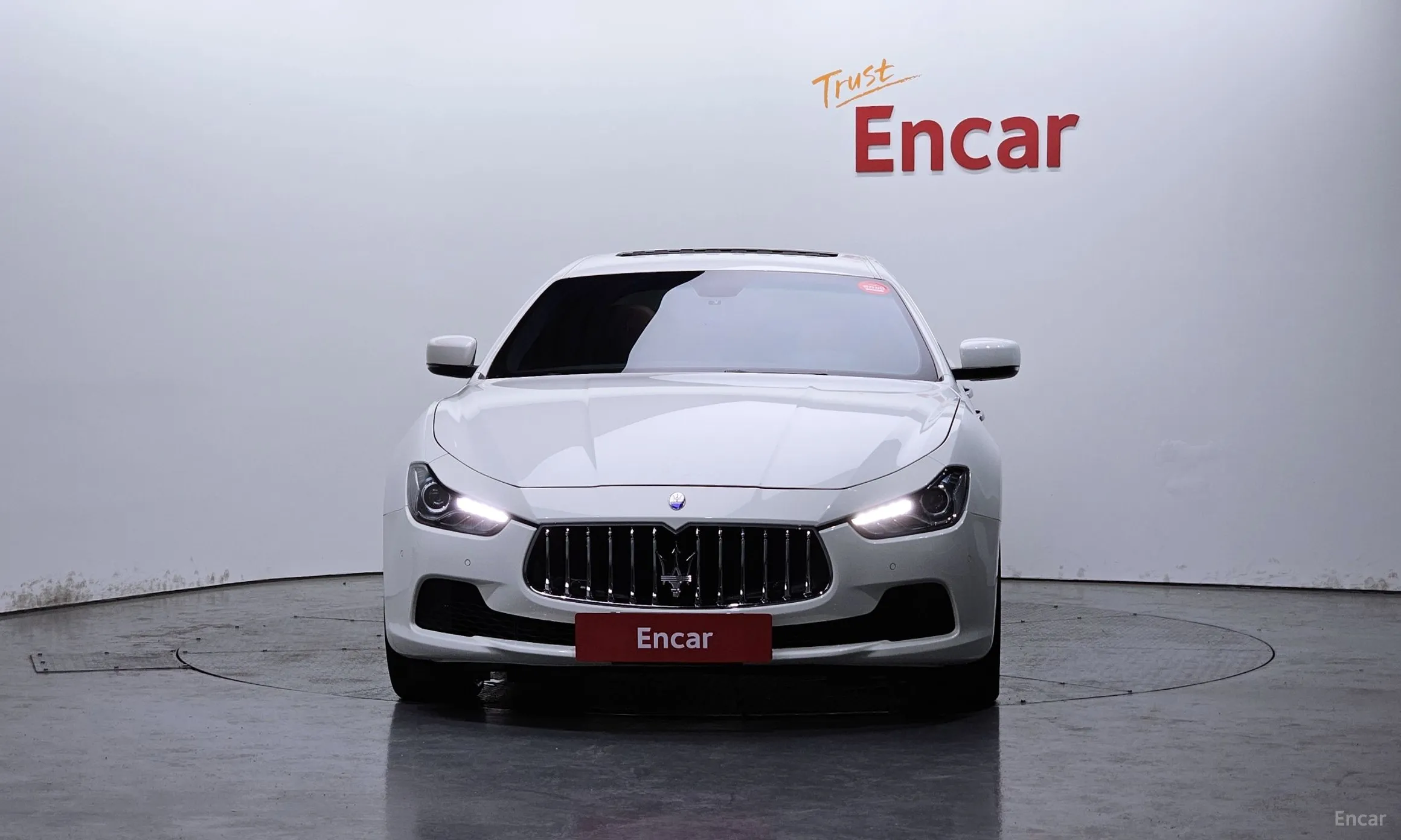 Maserati Ghibli превью 3