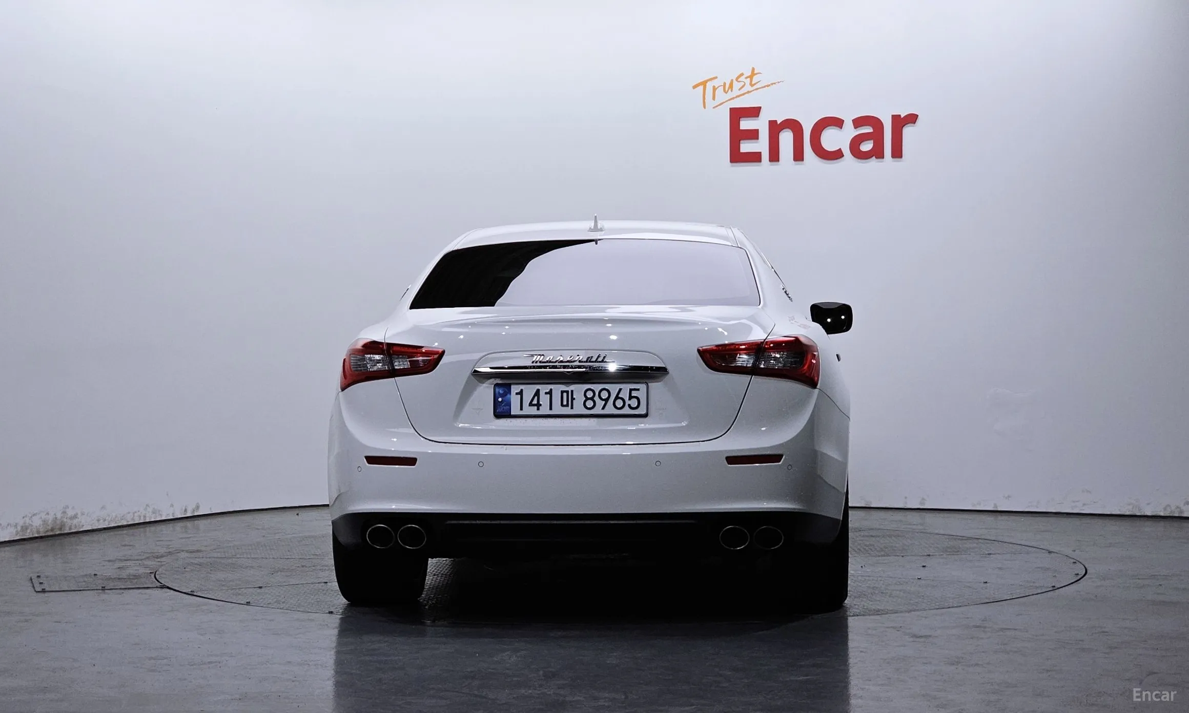 Maserati Ghibli превью 4