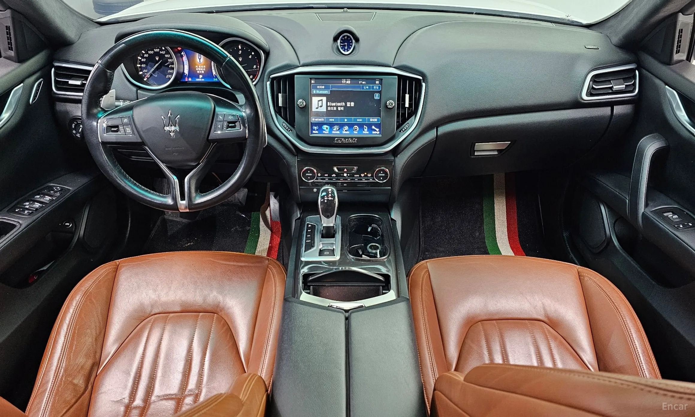 Maserati Ghibli превью 7