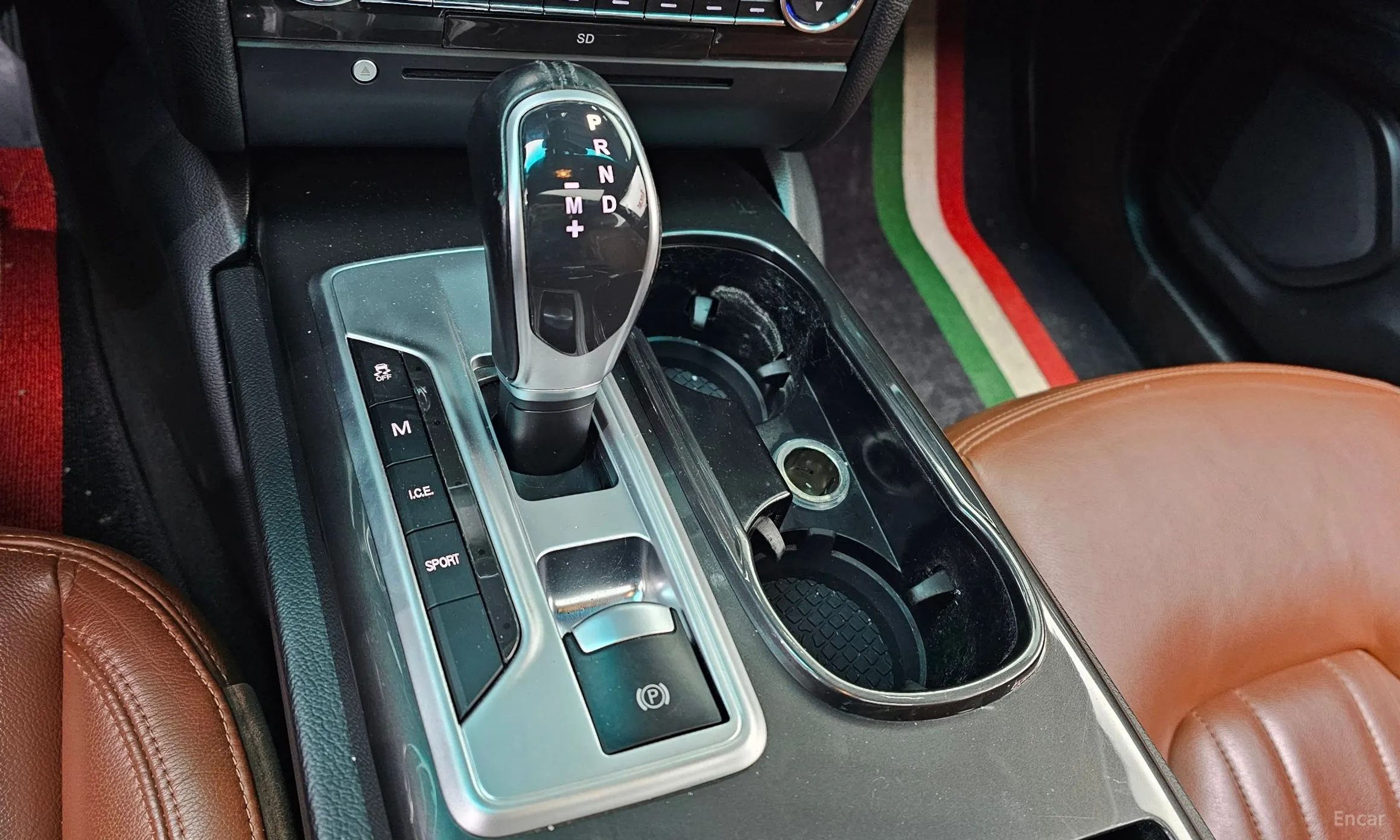 Maserati Ghibli превью 9