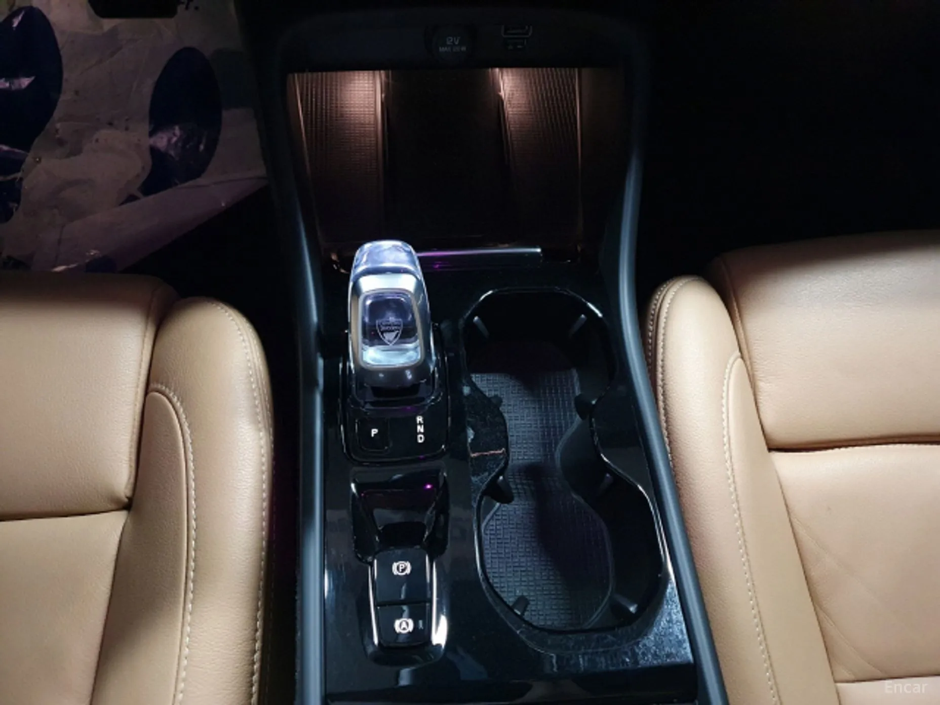 Volvo XC40 превью 9