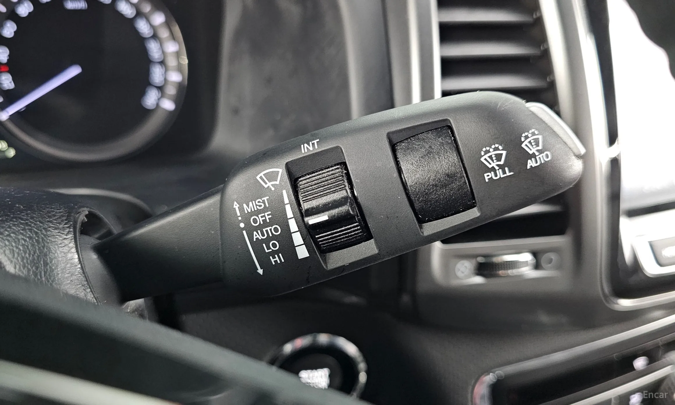 KG Mobility (SsangYong) Rexton Sports превью 18