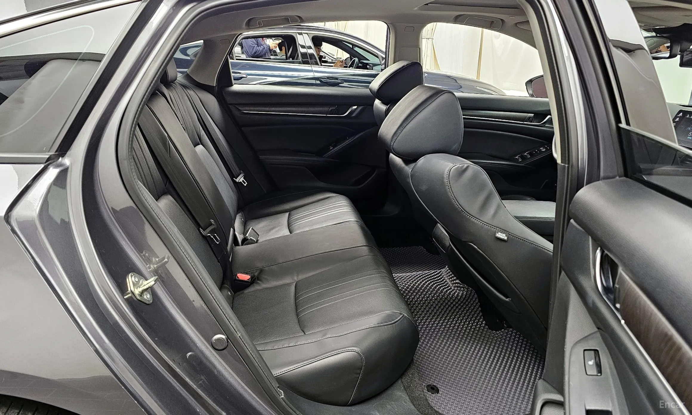Honda Accord 10th Generation превью 12