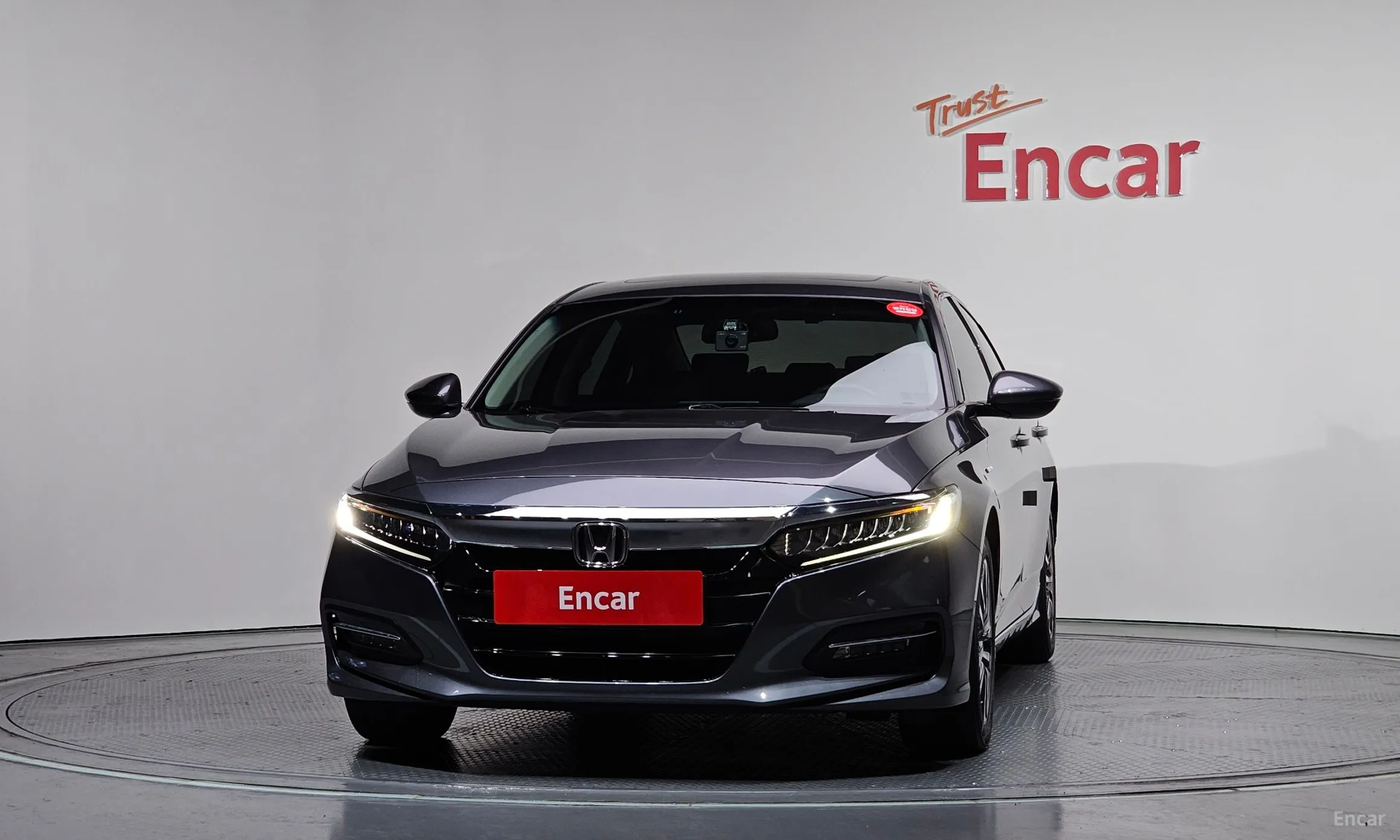 Honda Accord 10th Generation превью 3