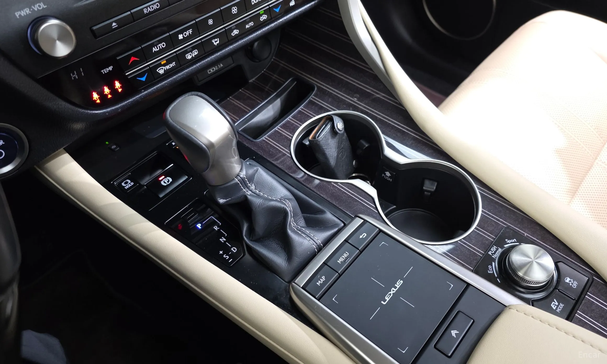 Lexus RX450h Gen 4 превью 9
