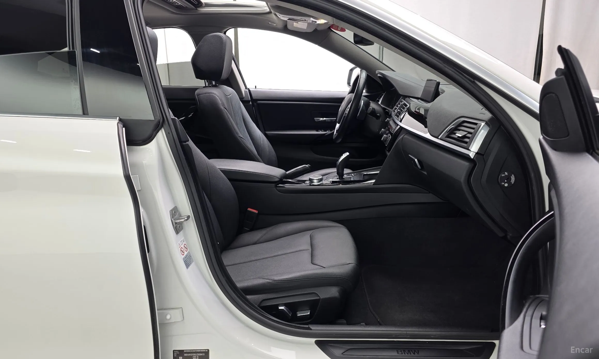 BMW Series 4 (F32) превью 10