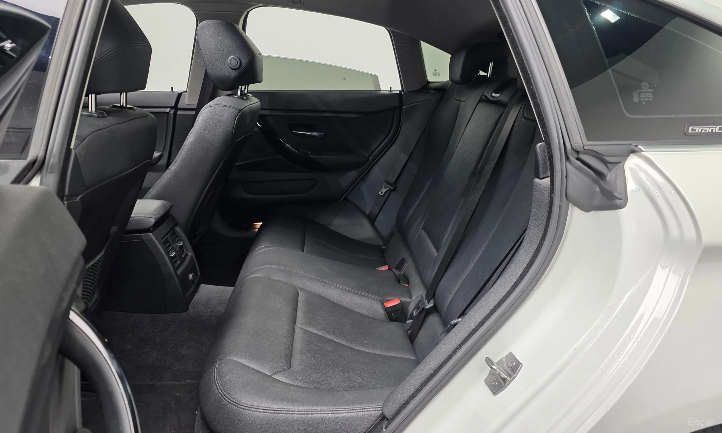 BMW Series 4 (F32) превью 12