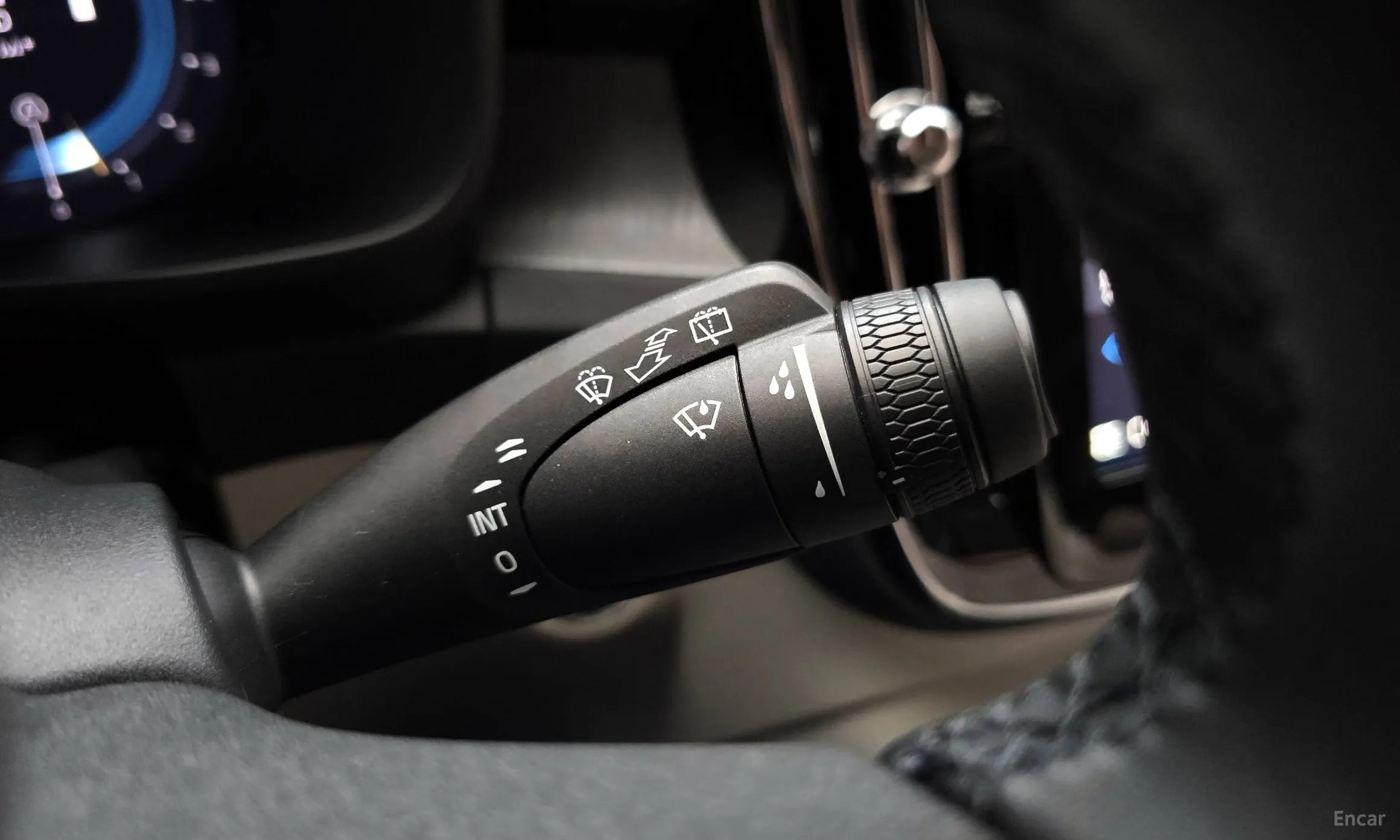 Volvo XC40 превью 14