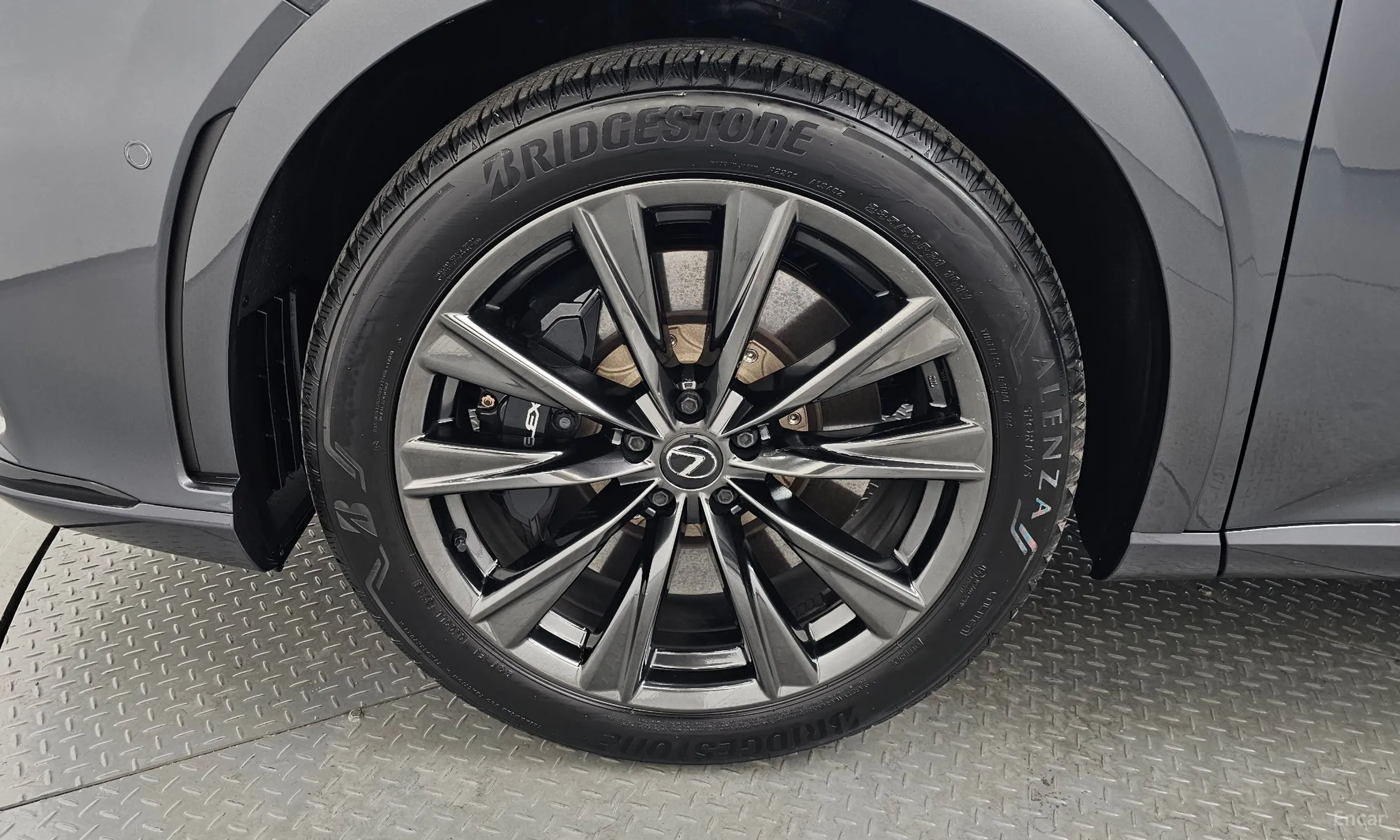 Lexus RX500h 5th Generation превью 5