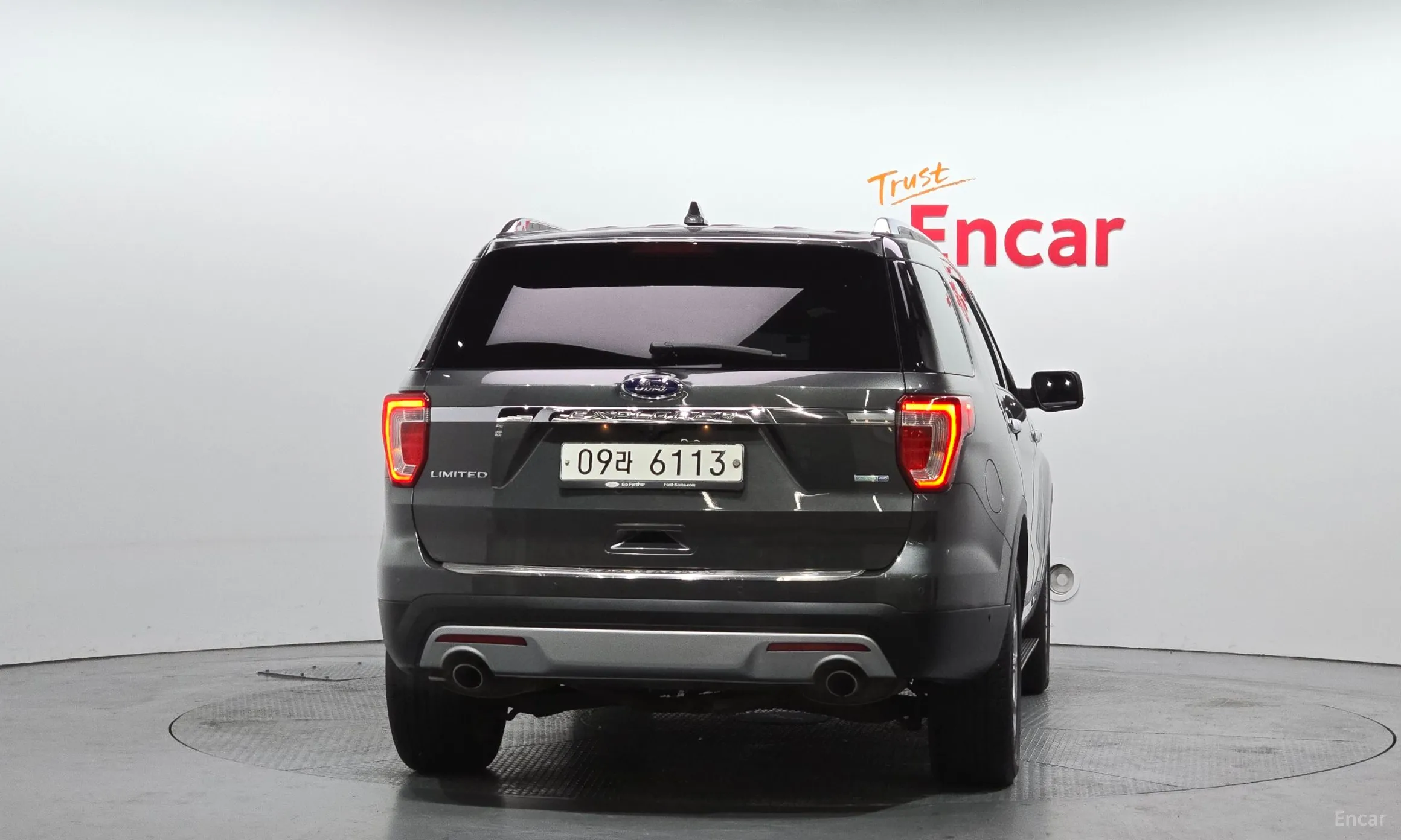 Ford Explorer превью 4