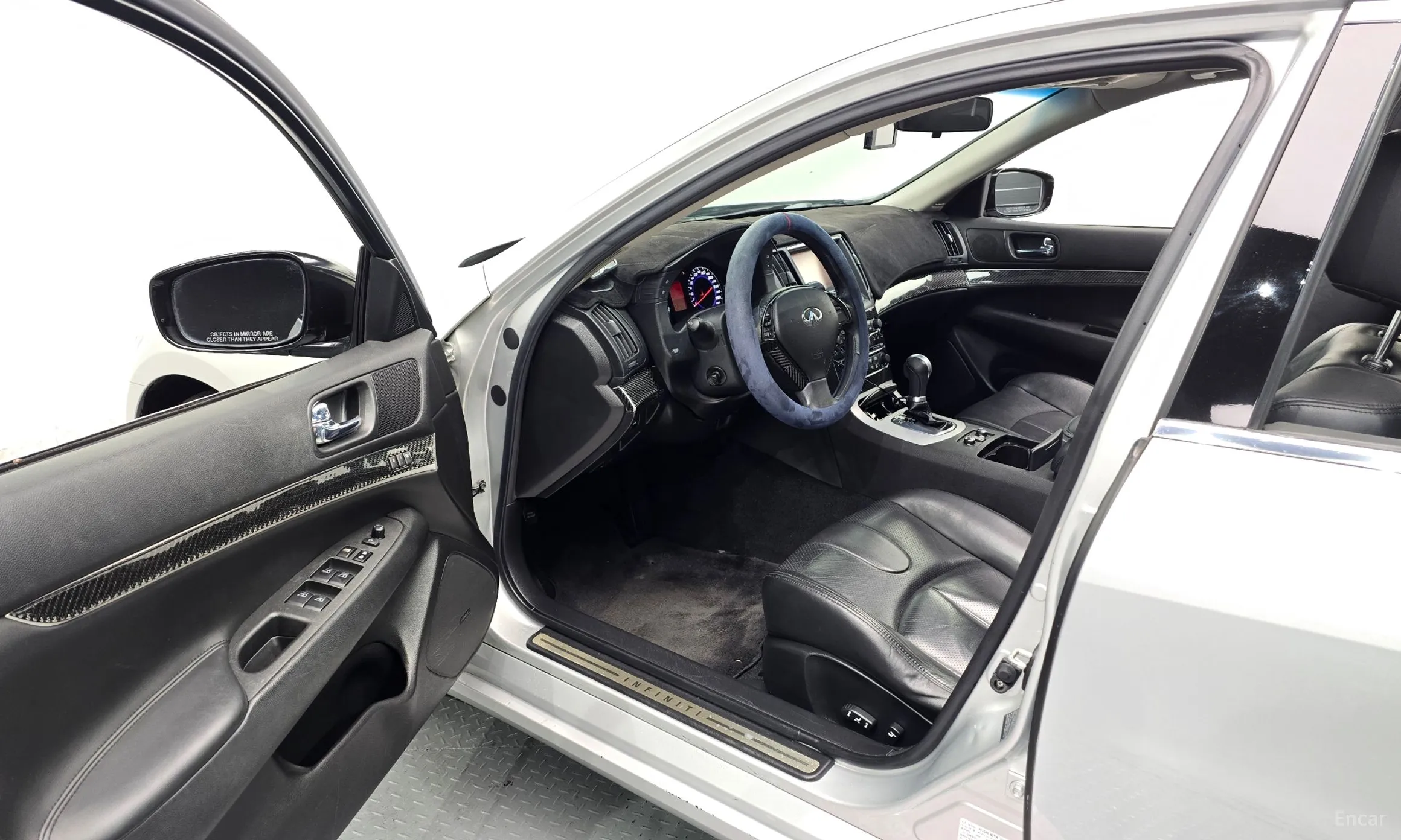 Infiniti G37 превью 11