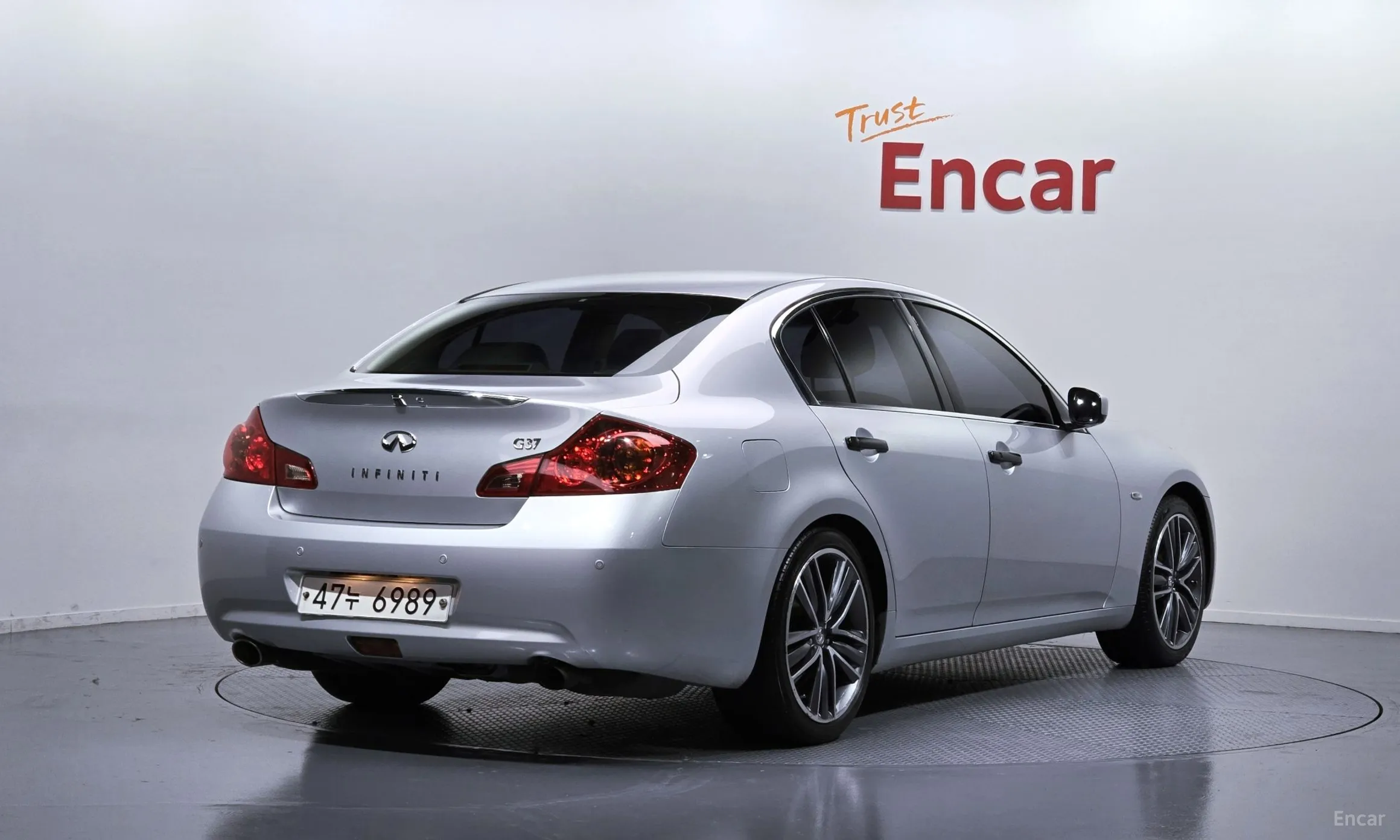 Infiniti G37