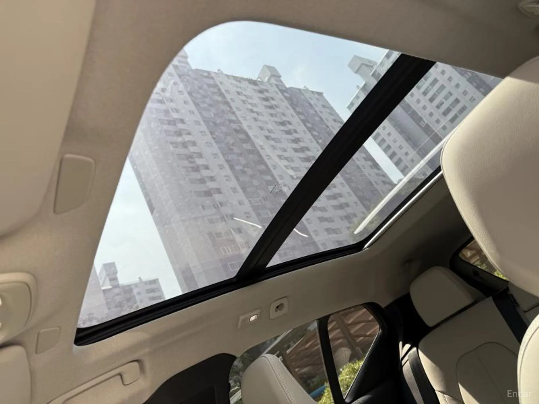 Volvo XC40 превью 16