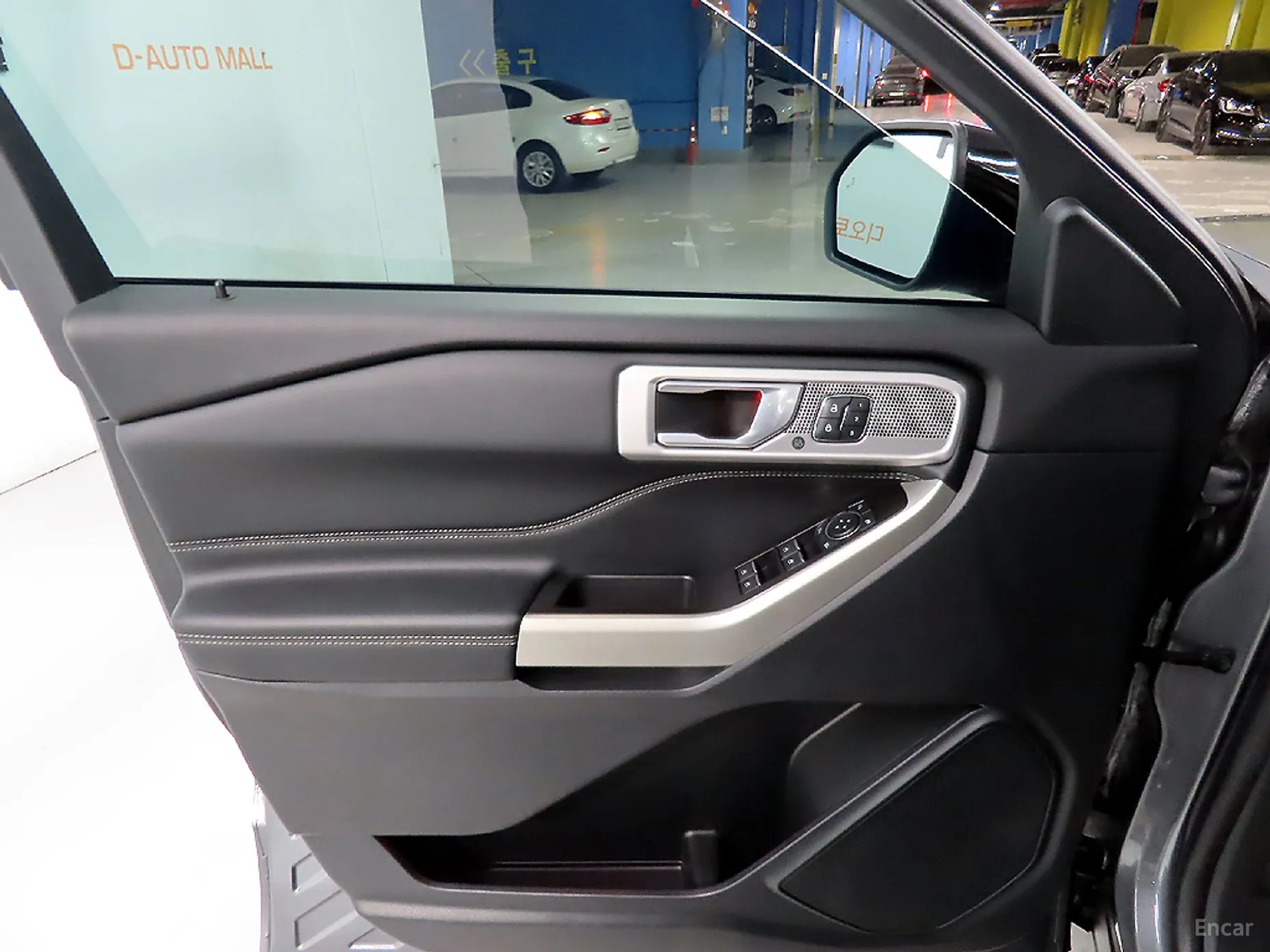 Ford Explorer 6th Generation превью 13