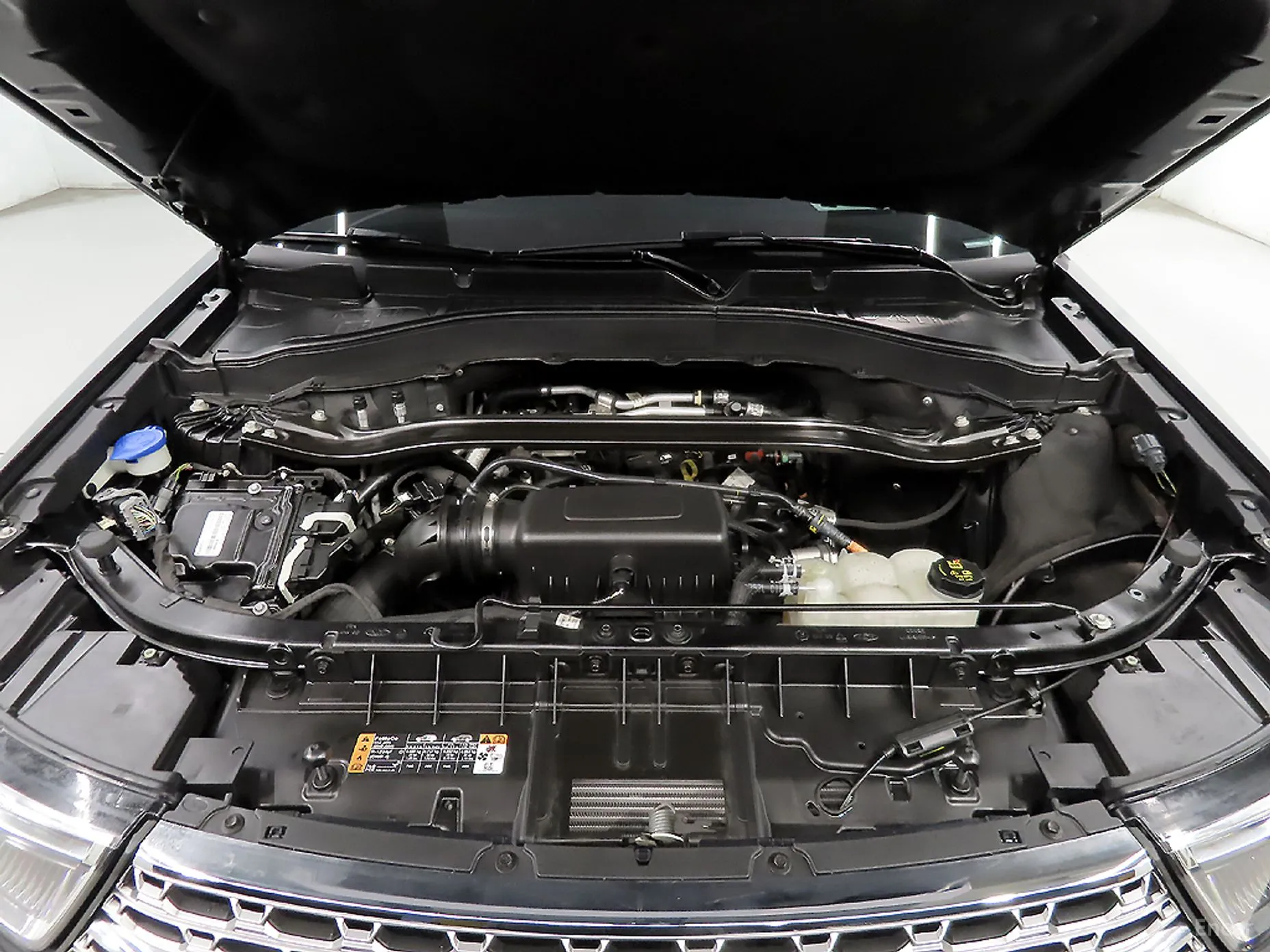 Ford Explorer 6th Generation превью 19