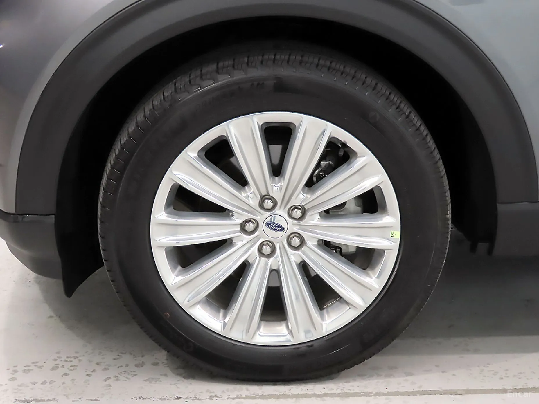 Ford Explorer 6th Generation превью 20