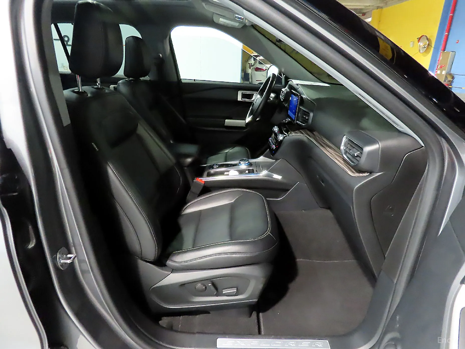 Ford Explorer 6th Generation превью 7